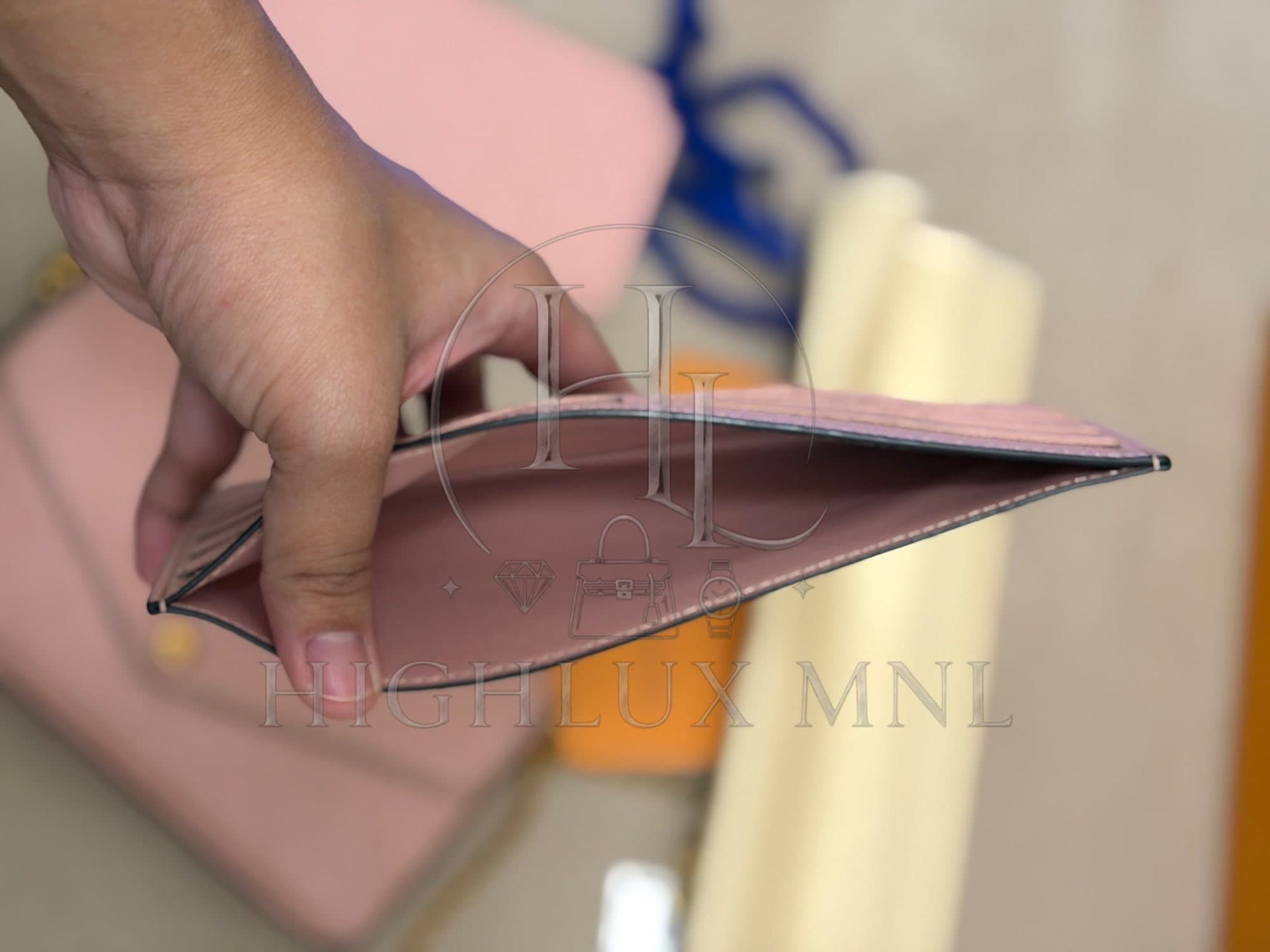Louis Vuitton Empriente Pochette Felicie in Rose — photo 15