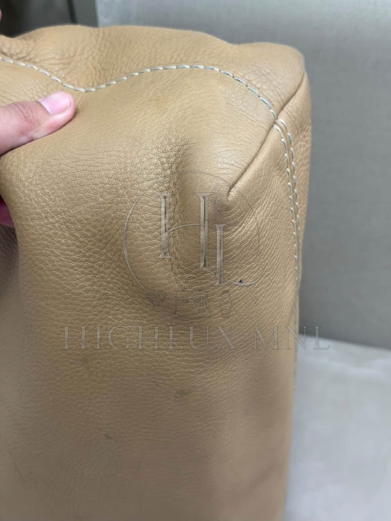 Prada Vitello Daino Shopping Bag — photo 5