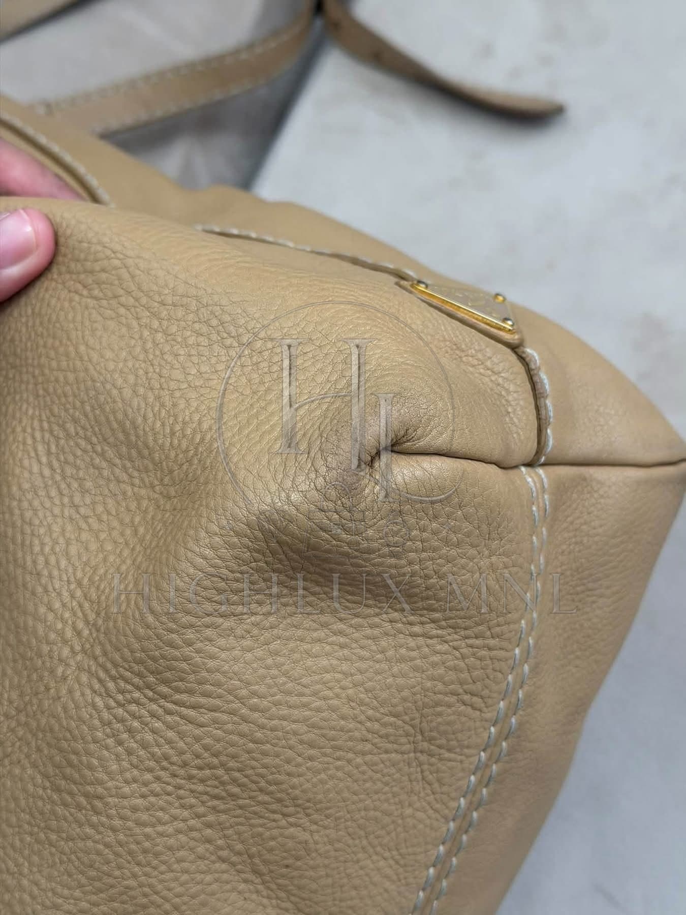 Prada Vitello Daino Shopping Bag — photo 7