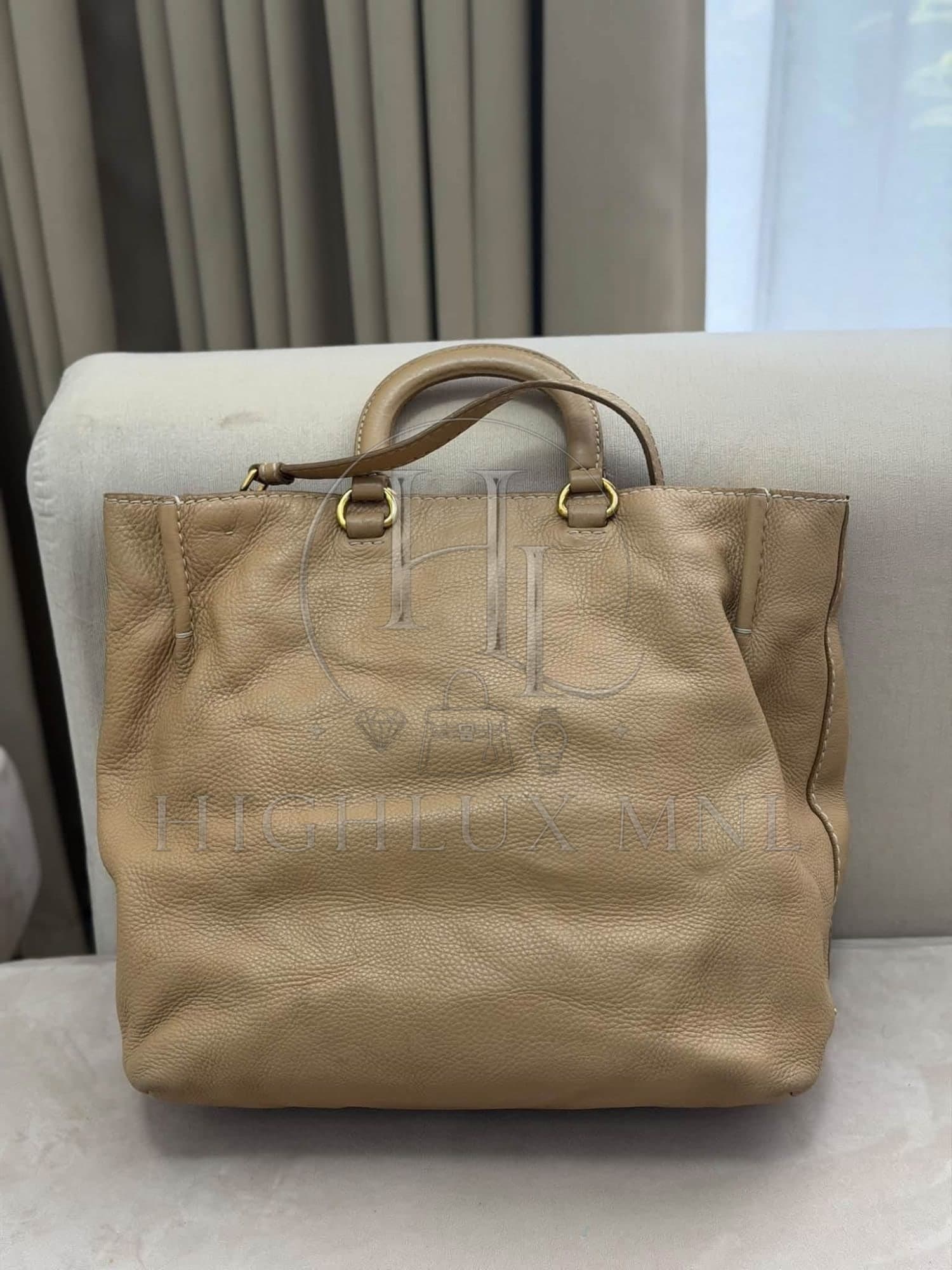 Prada Vitello Daino Shopping Bag — photo 2