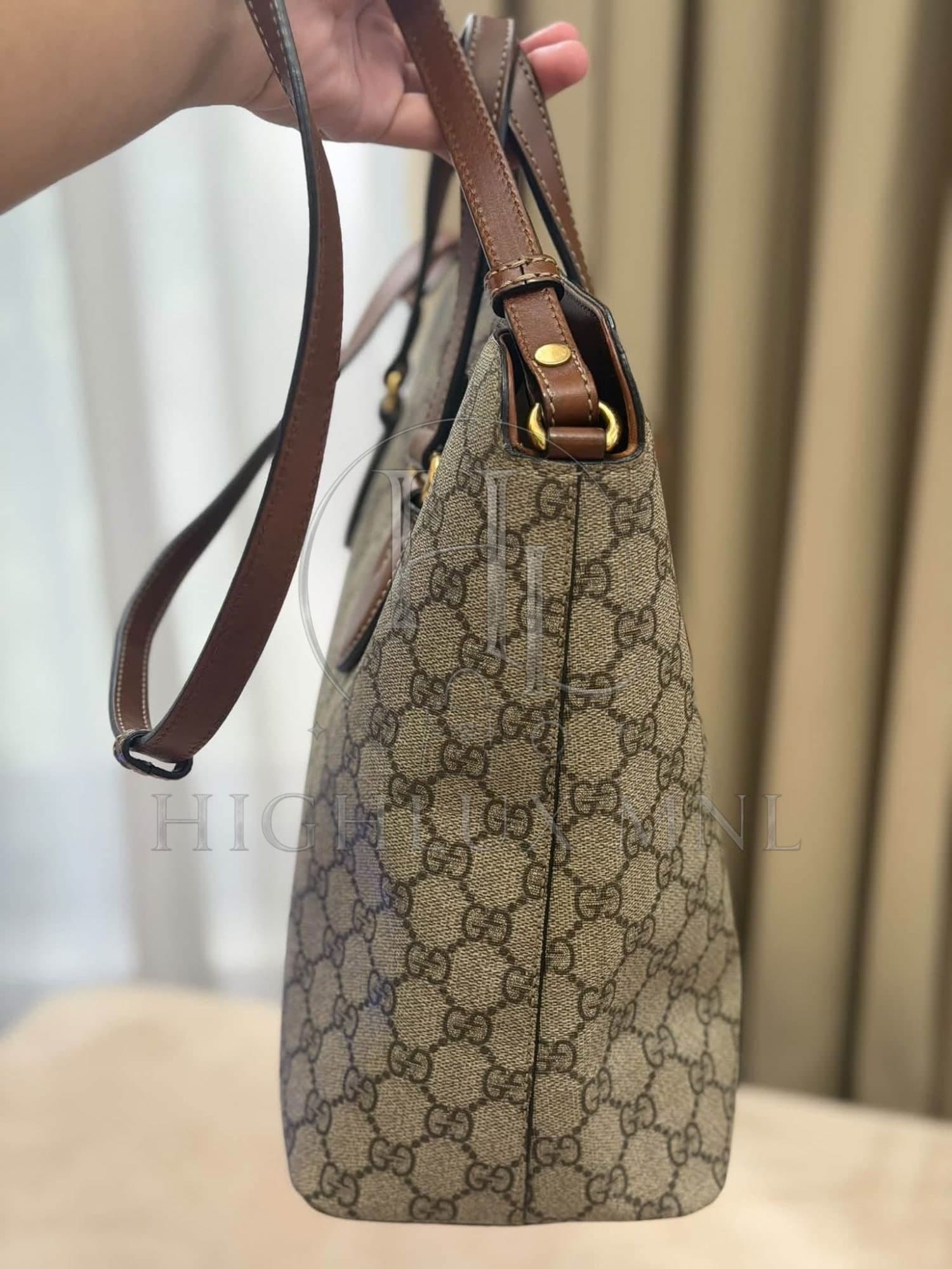 Gucci GG Supreme Tote Bag — photo 4