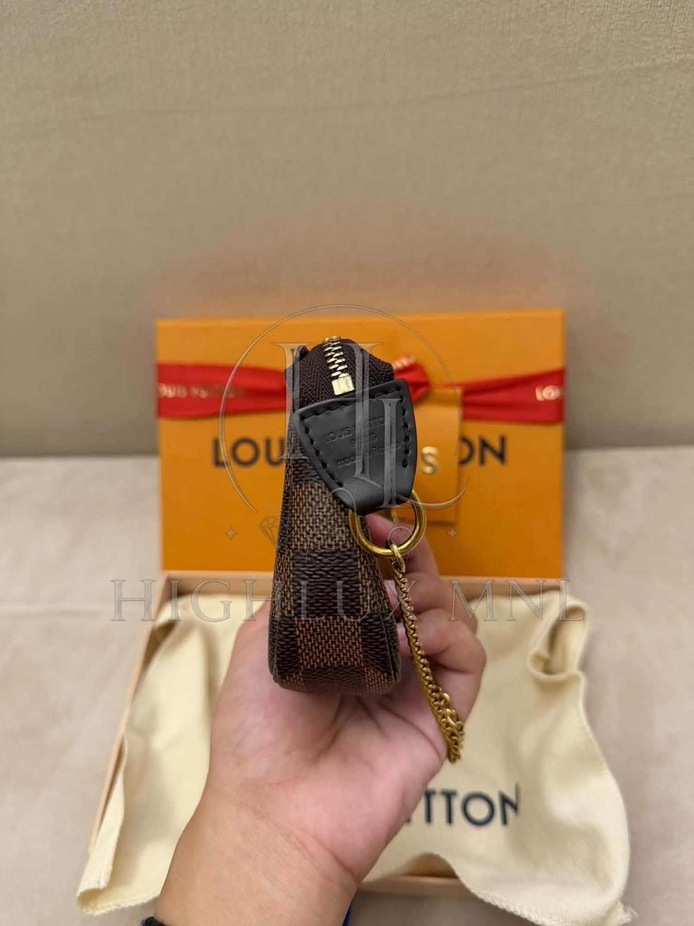 Louis Vuitton Damier Ebene Mini Pochette — photo 5