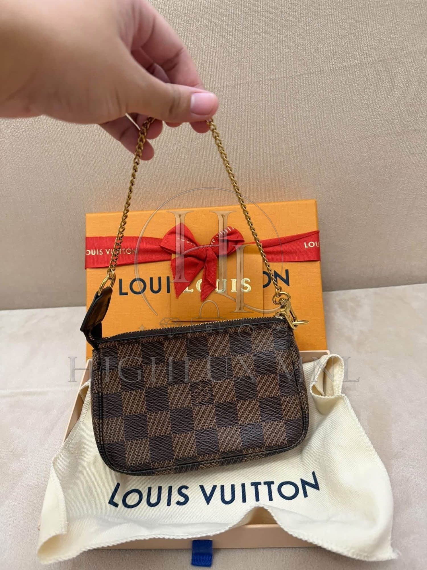 Louis Vuitton Damier Ebene Mini Pochette — photo 2