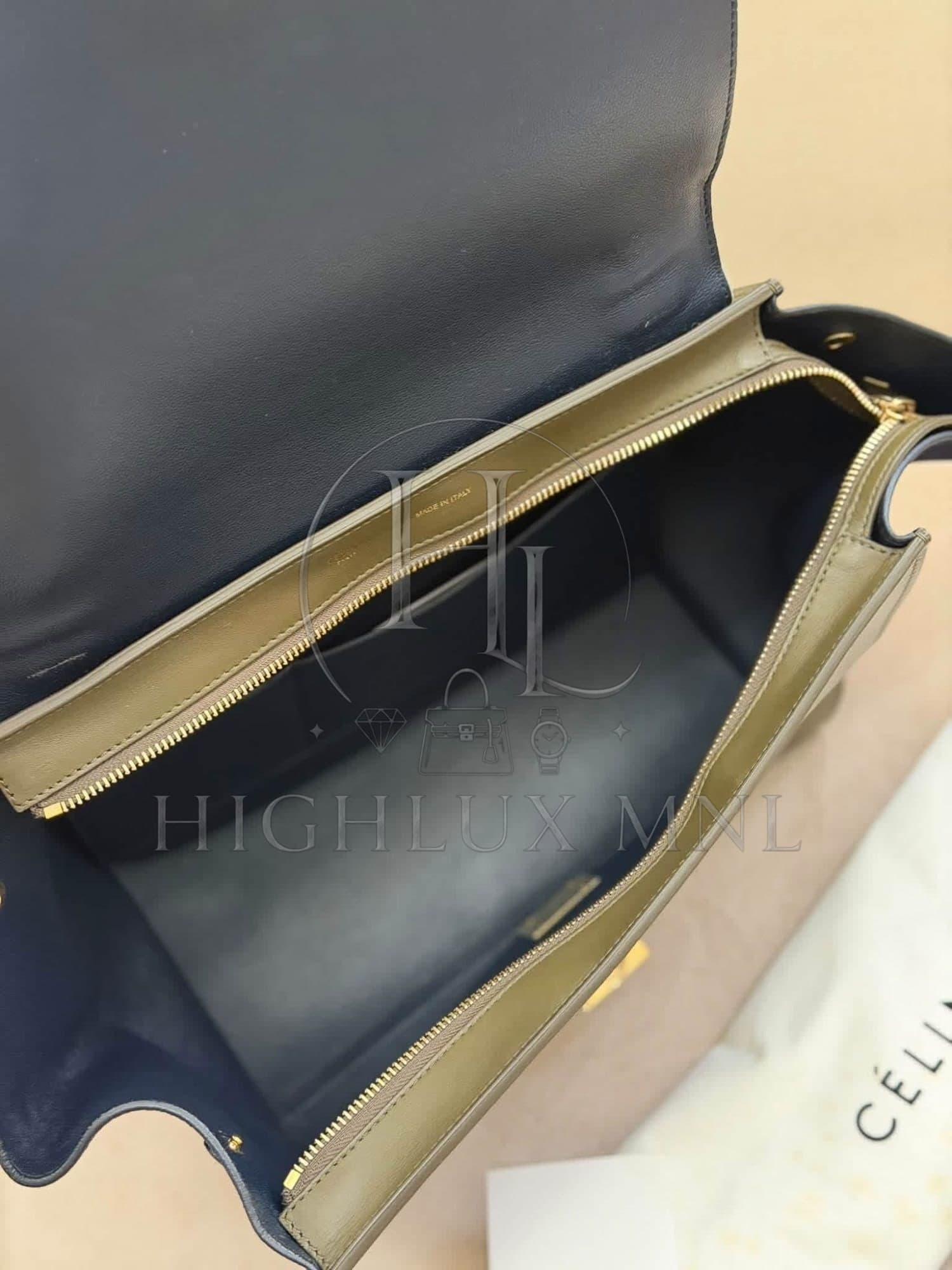 Celine Medium Trapeze Bag — photo 11