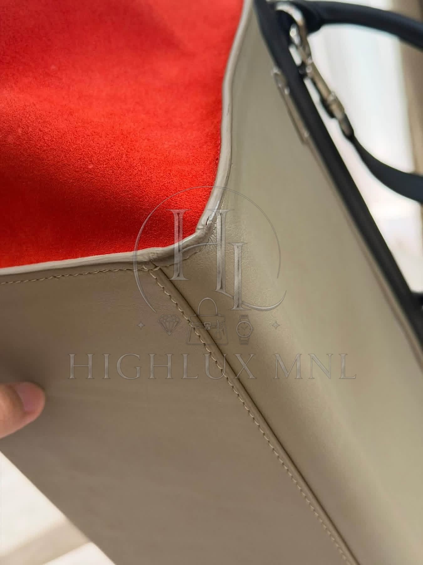Celine Medium Trapeze Bag — photo 10