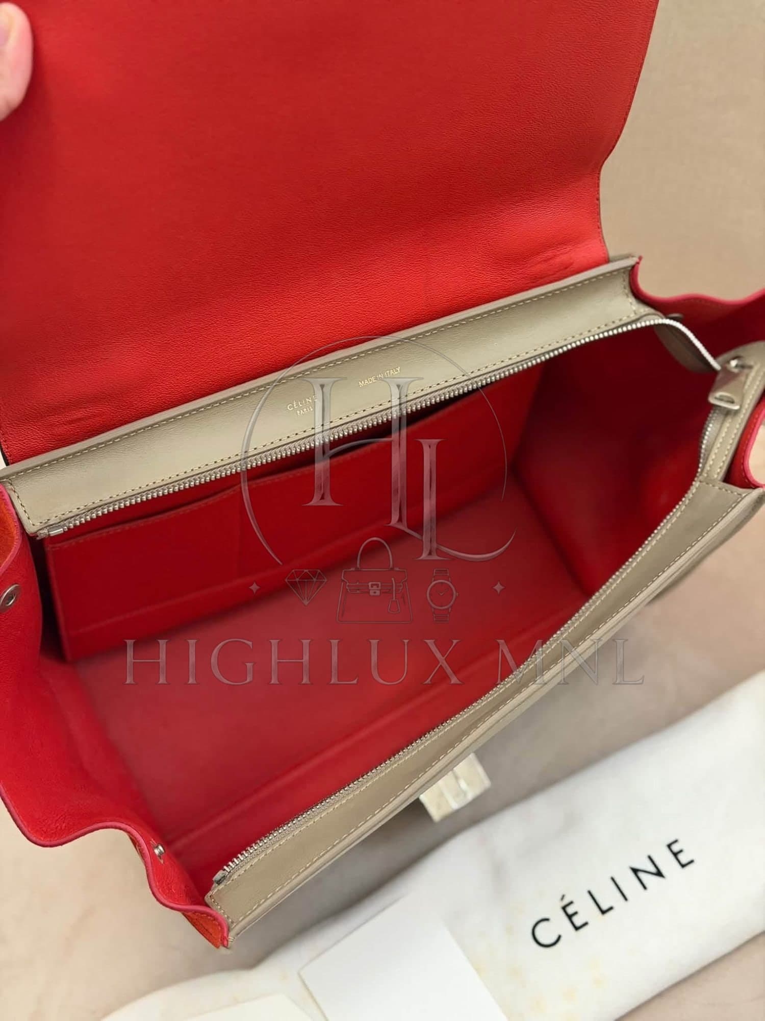 Celine Medium Trapeze Bag — photo 12