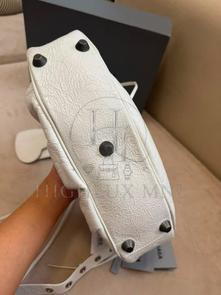Balenciaga Le Cagole in Small Size — photo 6