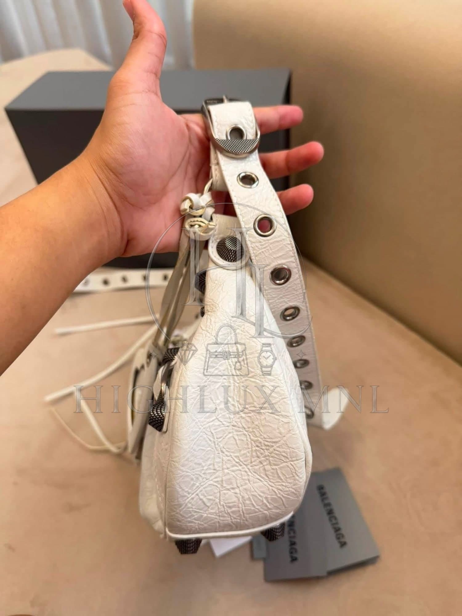 Balenciaga Le Cagole in Small Size — photo 3