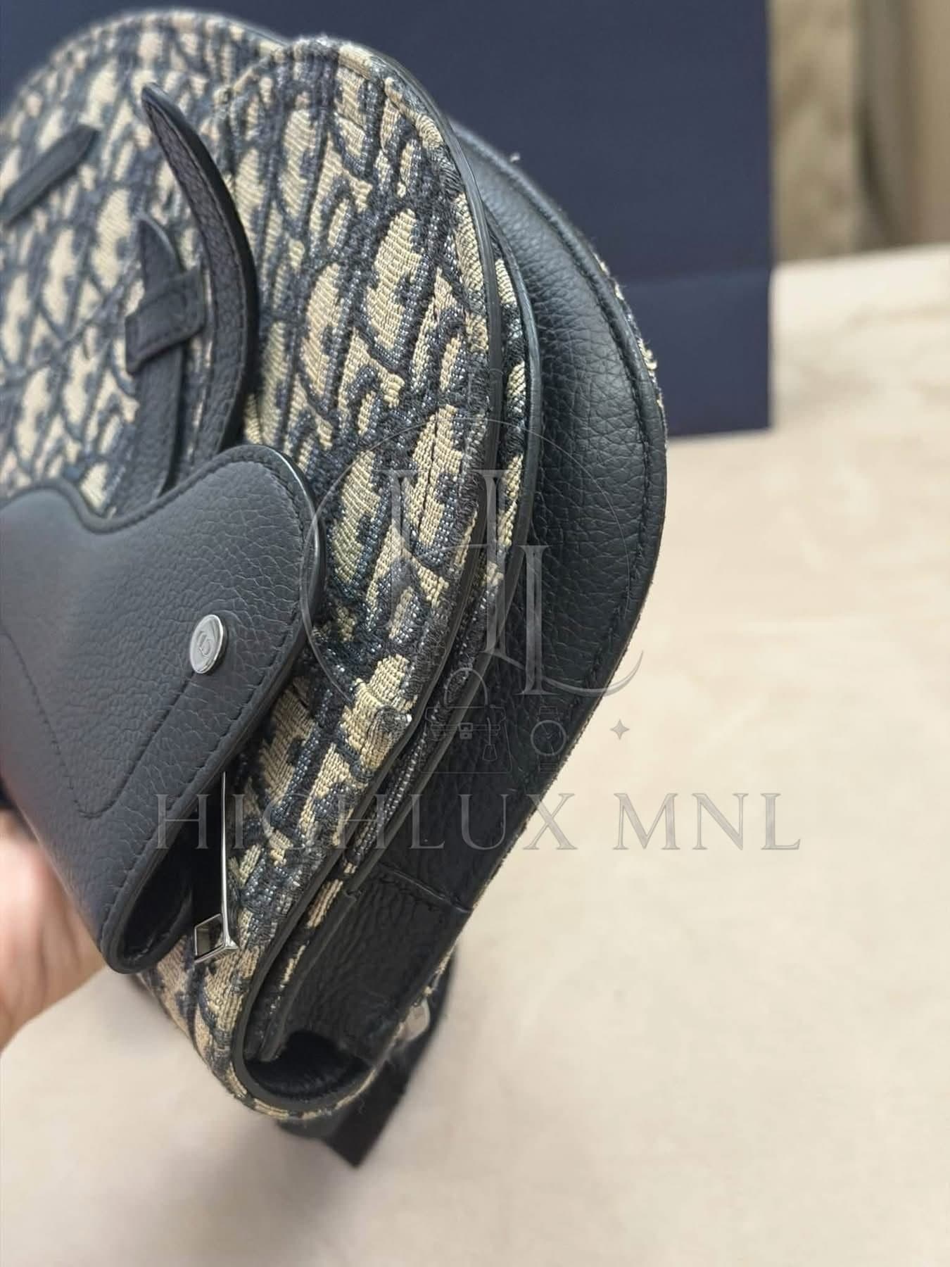 Dior Saddle Messenger Bag — photo 9
