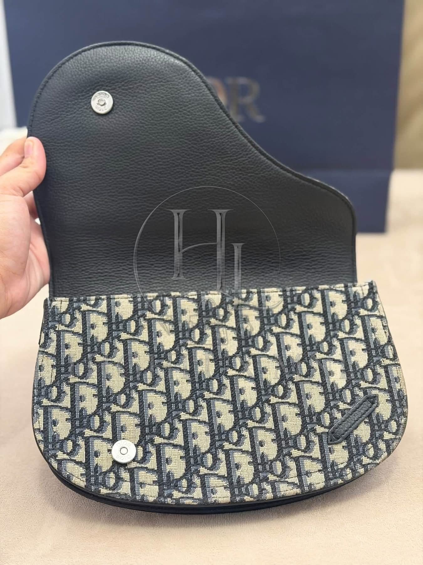 Dior Saddle Messenger Bag — photo 10