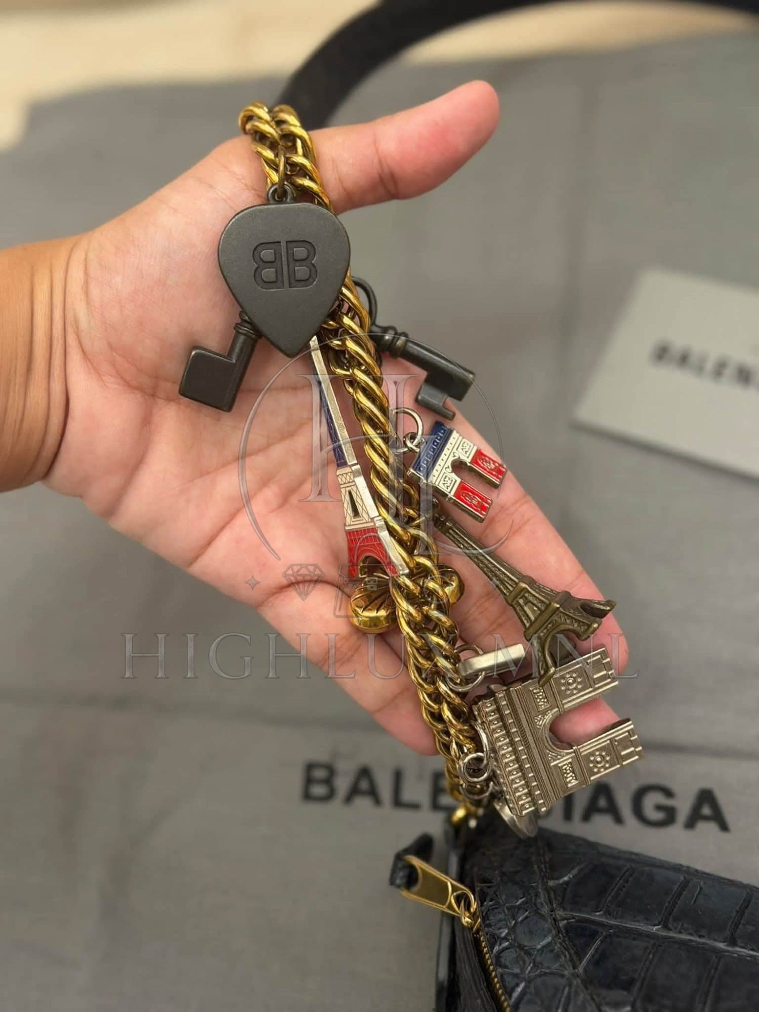 Balenciaga Souvenier Croc-Embossed — photo 7
