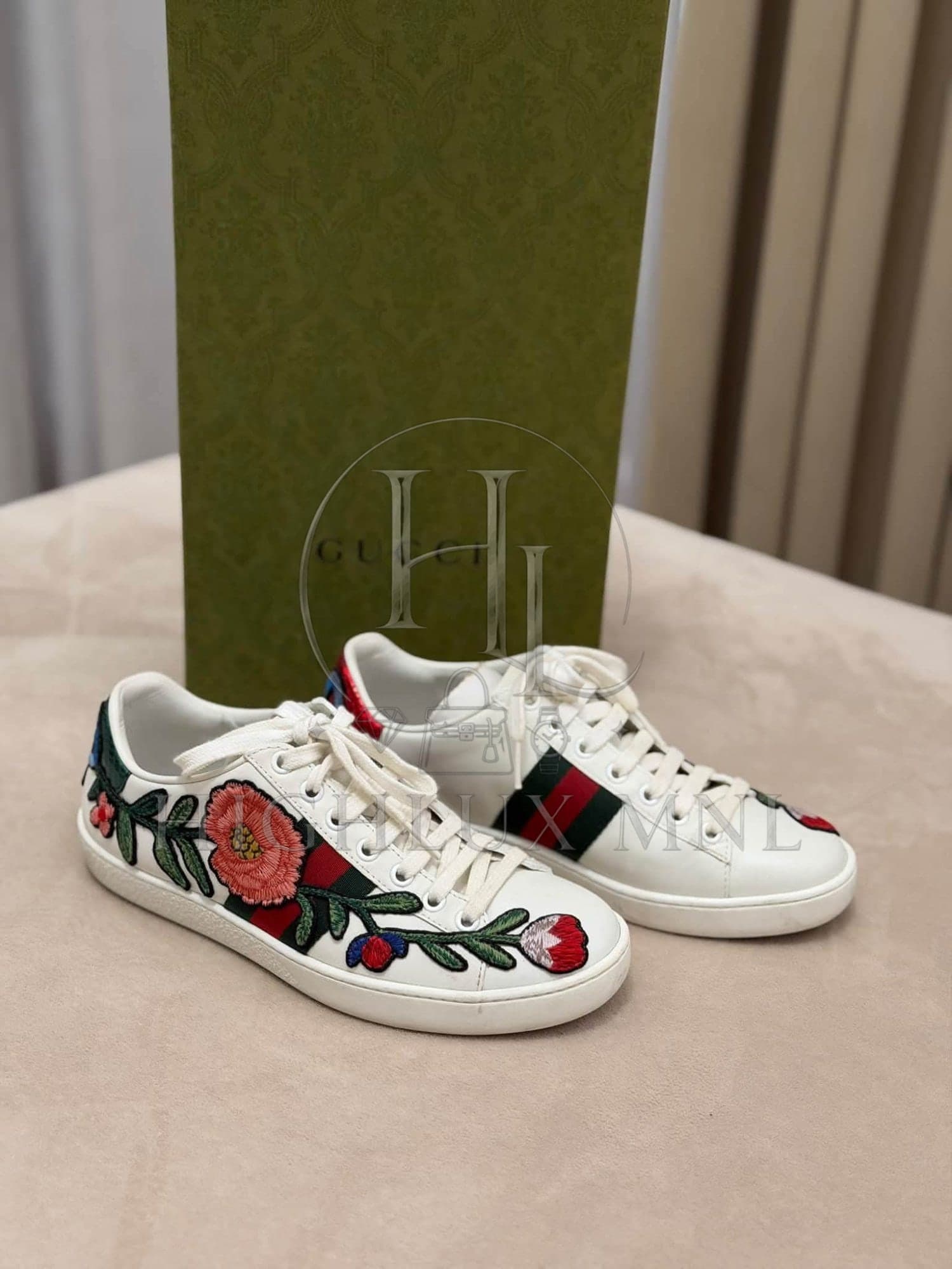 Gucci Tennis Shoes Flower Patch — photo 3