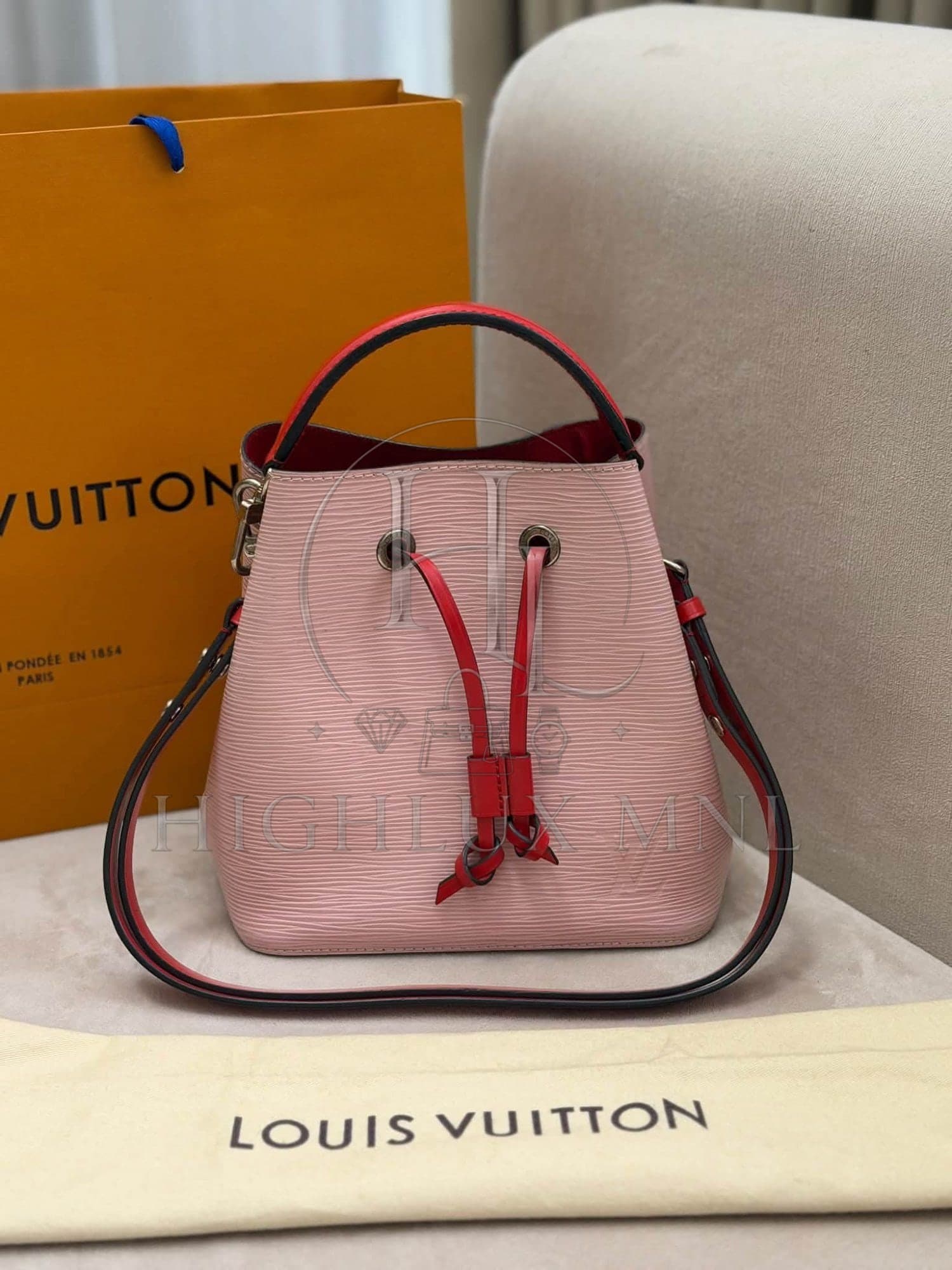 Louis Vuitton Epi NeoNoe BB size — photo 2