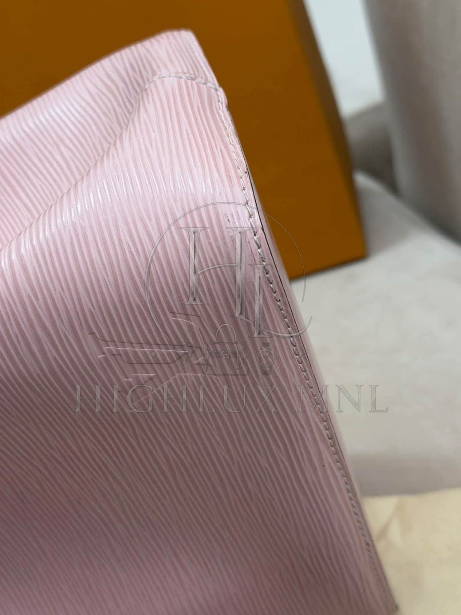 Louis Vuitton Epi NeoNoe BB size — photo 11