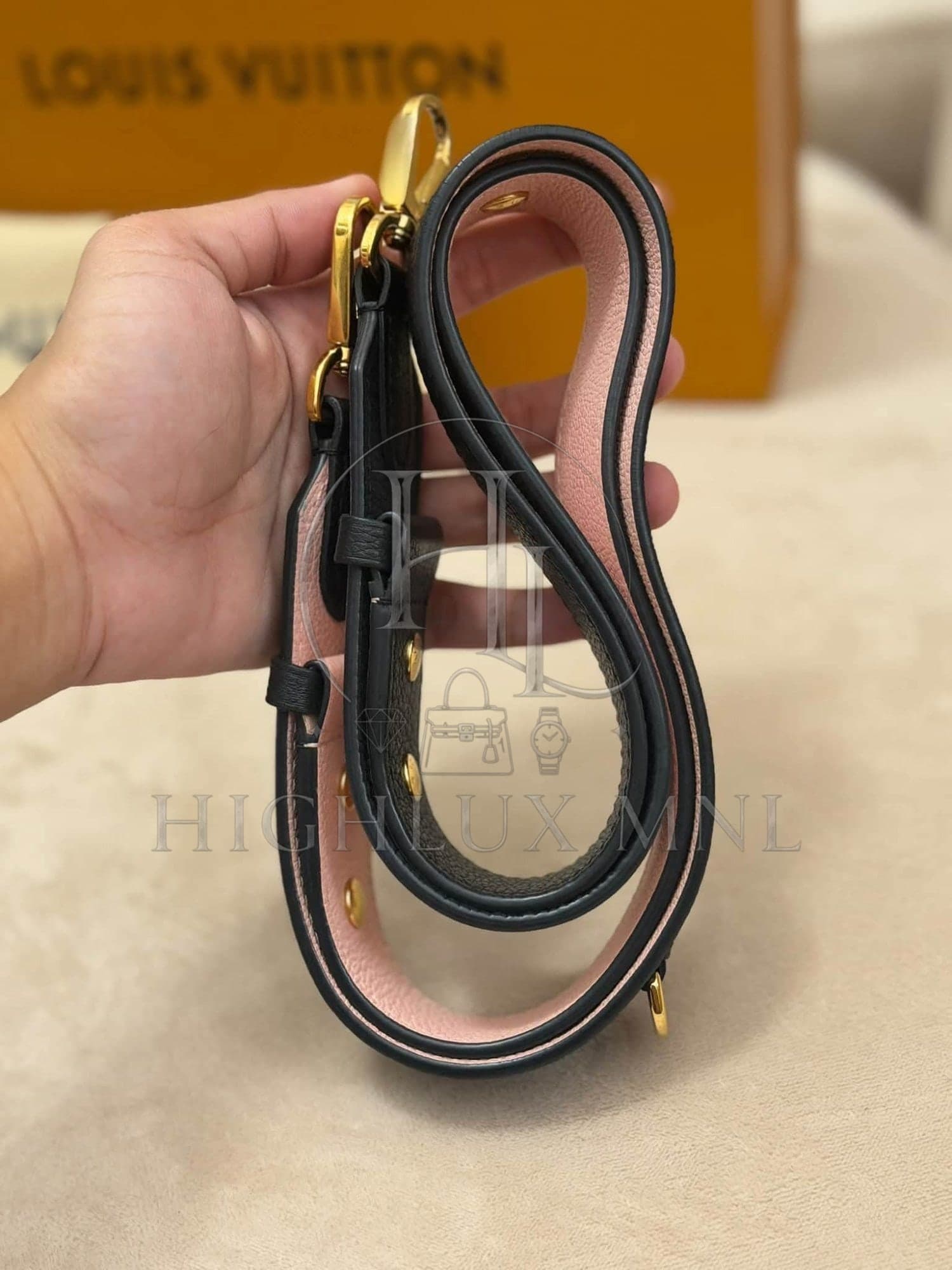 Louis Vuitton Lockme Tender Bag MICROCHIP — photo 12