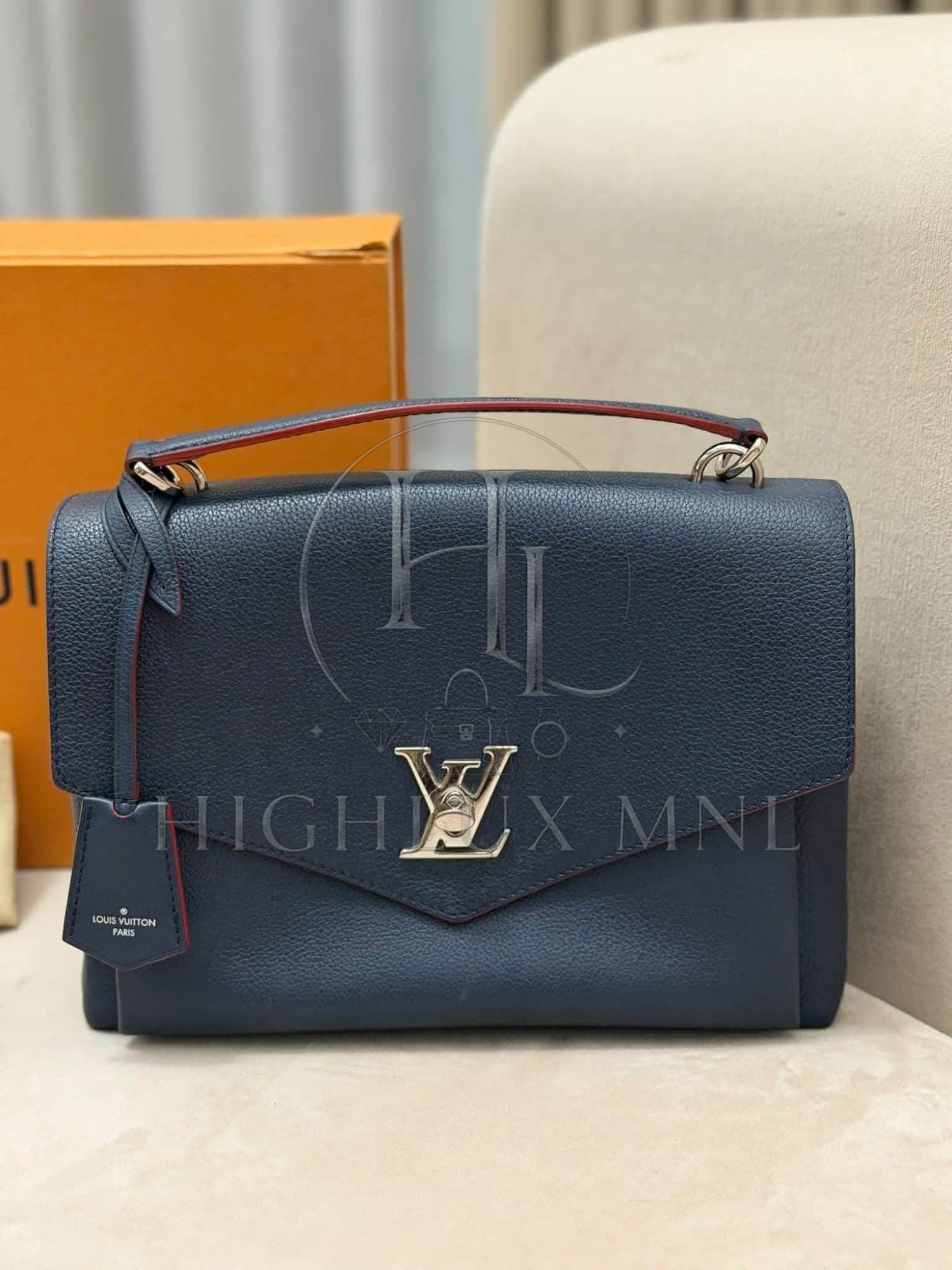 Louis Vuitton Lock Me Two-way Bag — photo 2