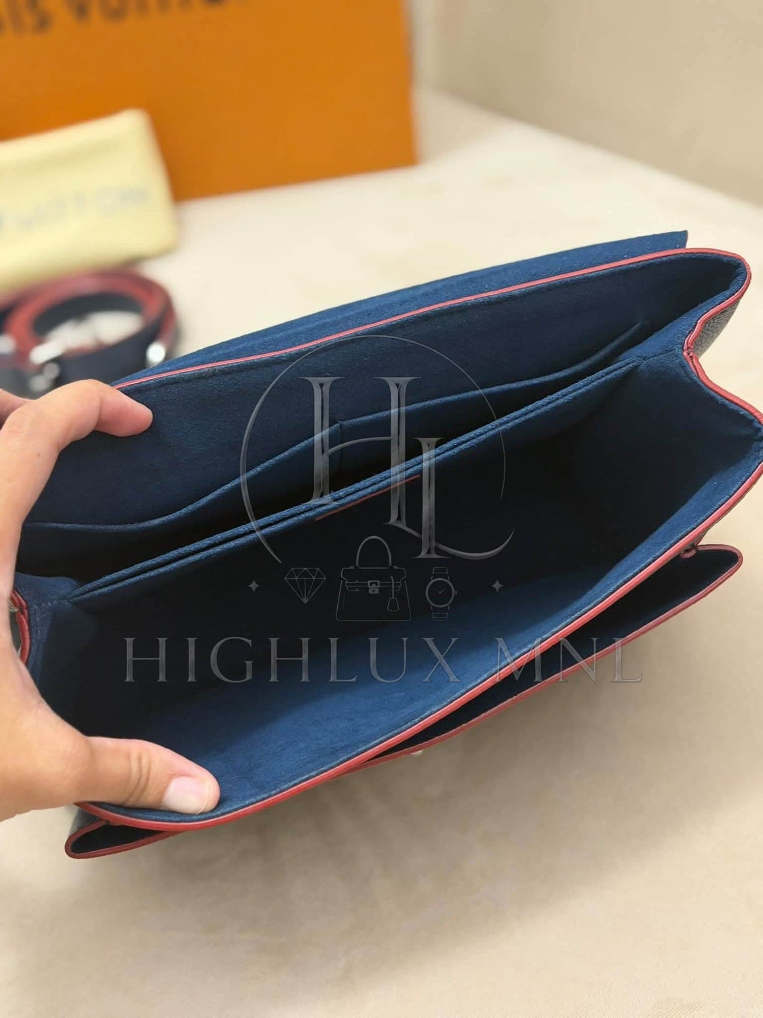 Louis Vuitton Lock Me Two-way Bag — photo 10