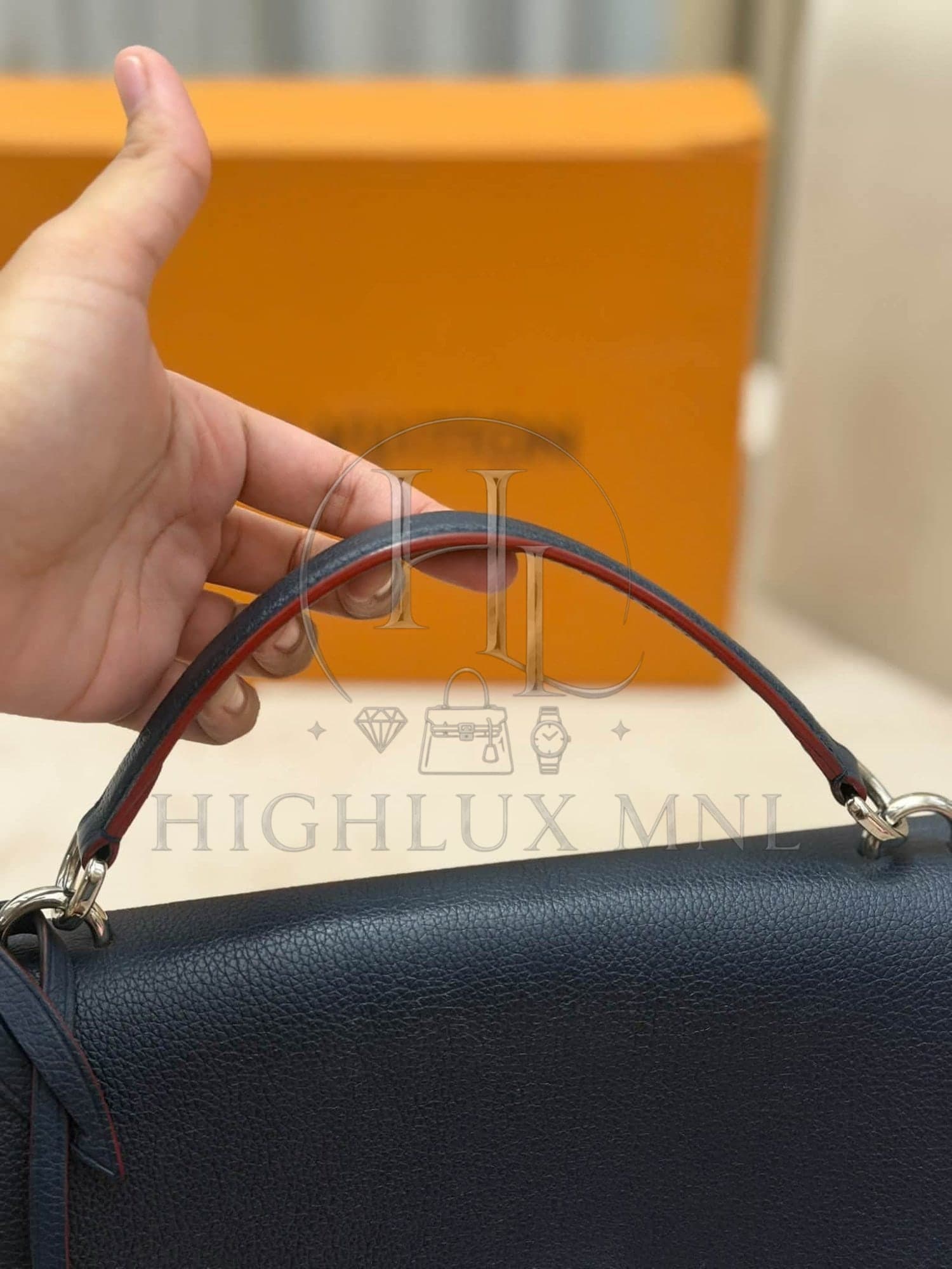 Louis Vuitton Lock Me Two-way Bag — photo 8
