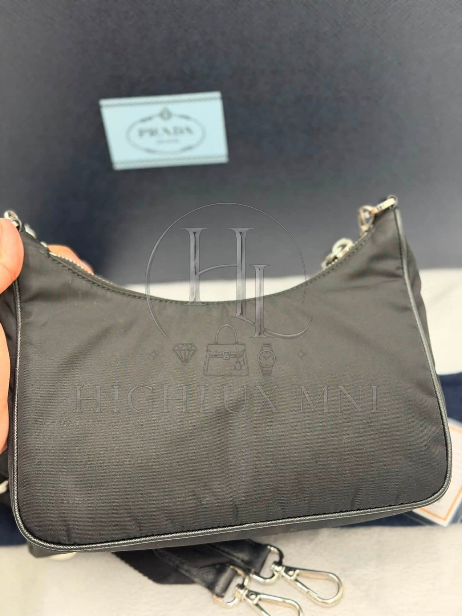 Prada Re-Edition 2005 Multipochette in Beige color — photo 2