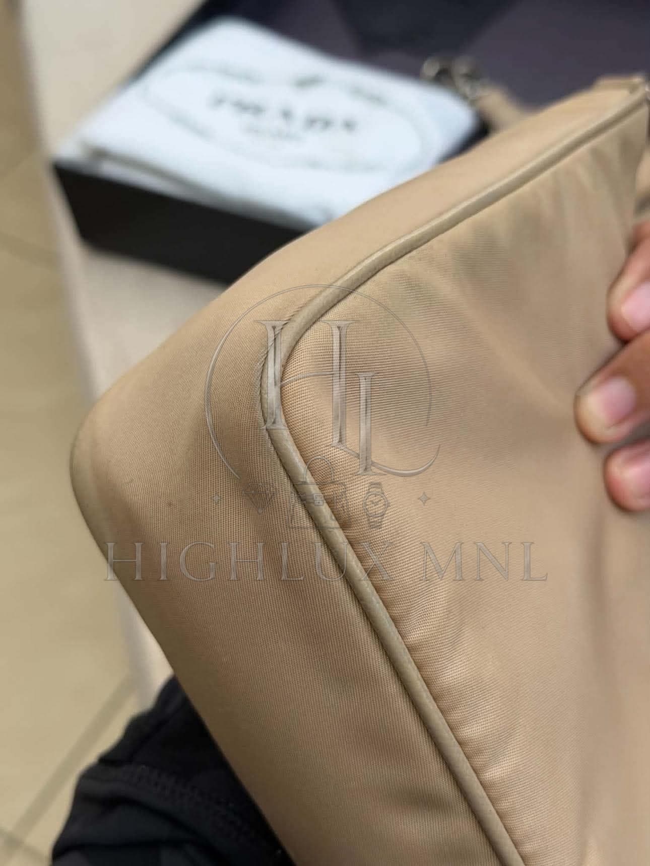 Prada Re-Edition 2005 Multipochette in Beige color — photo 4