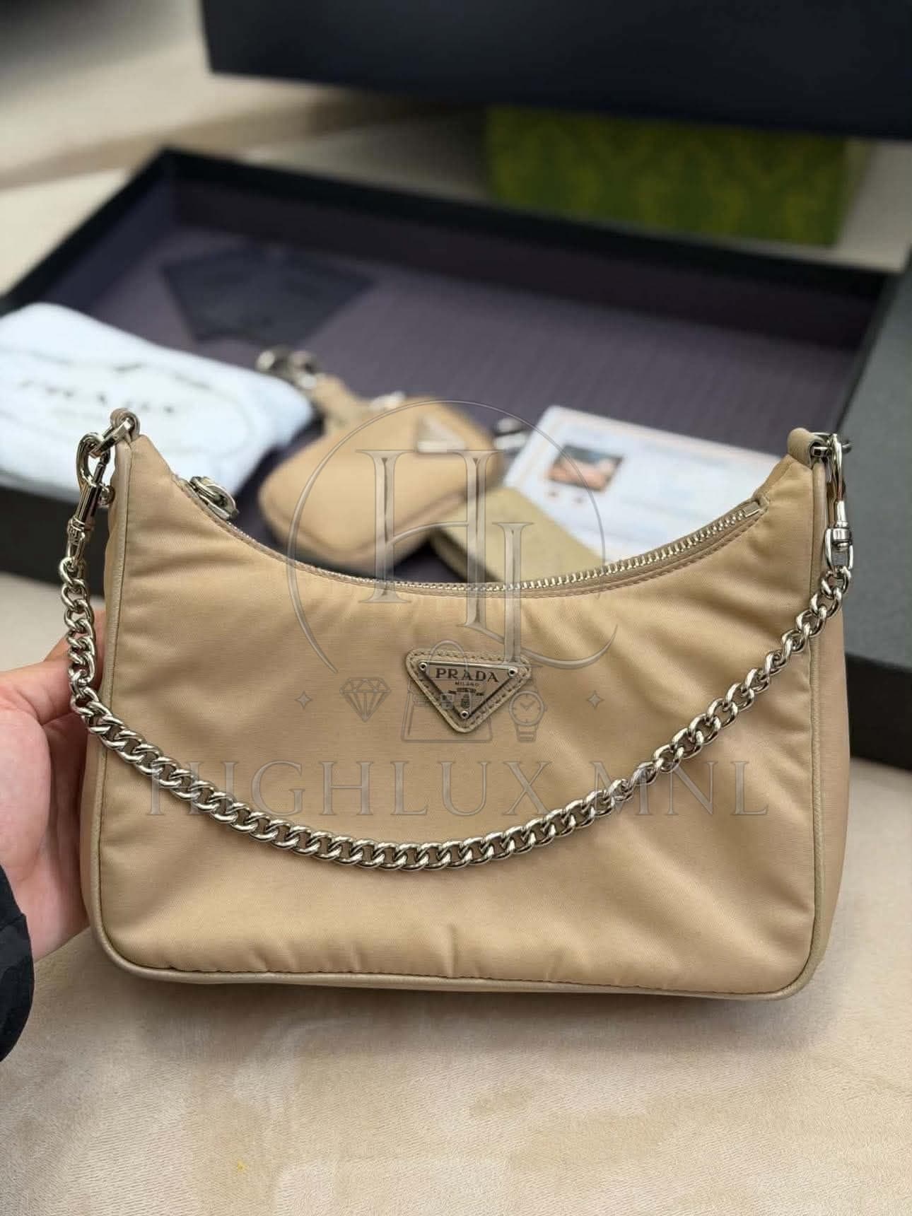 Prada Re-Edition 2005 Multipochette in Beige color — photo 2