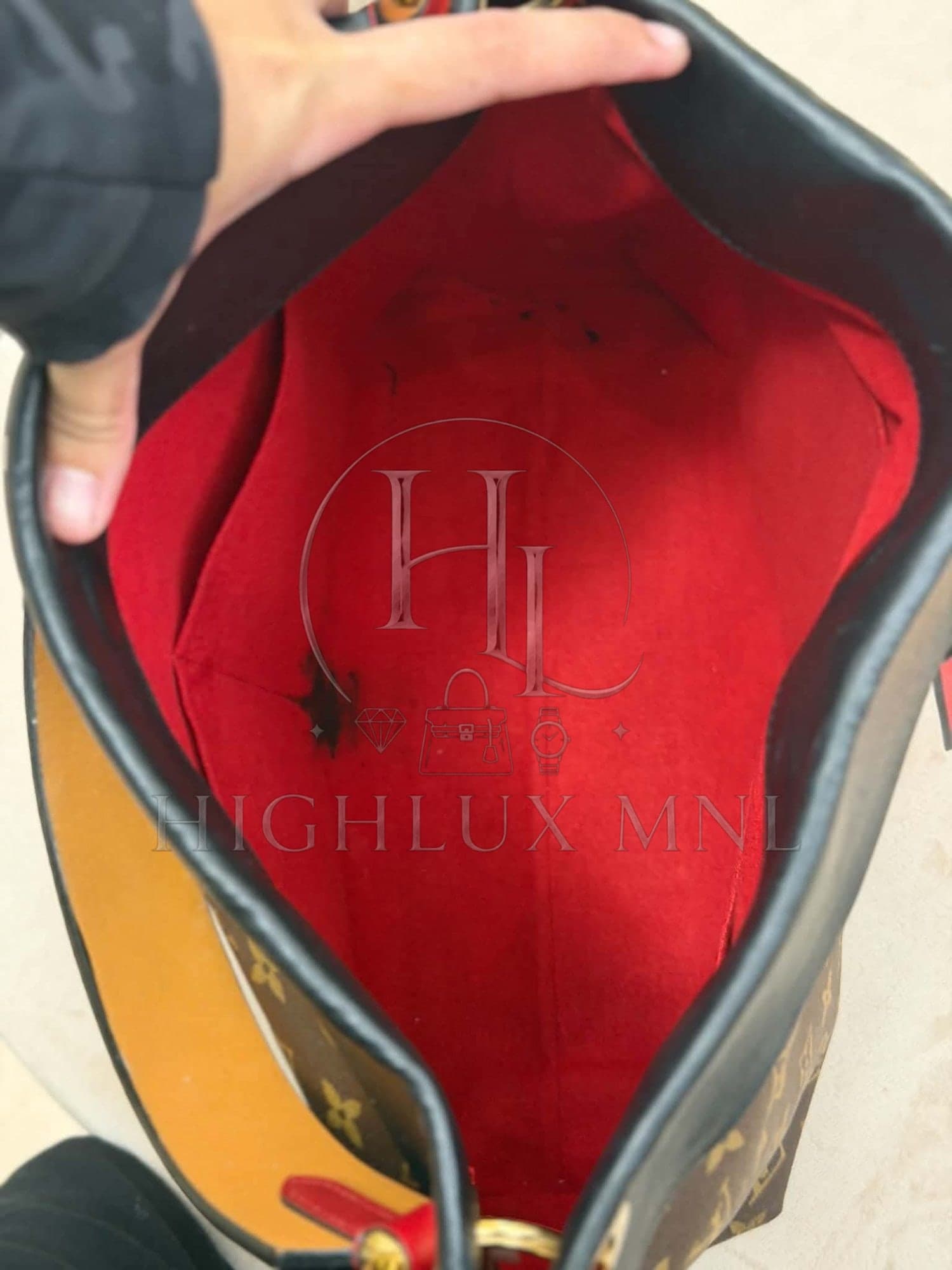 Louis Vuitton Monogam Tuileries Hobo Bag — photo 7
