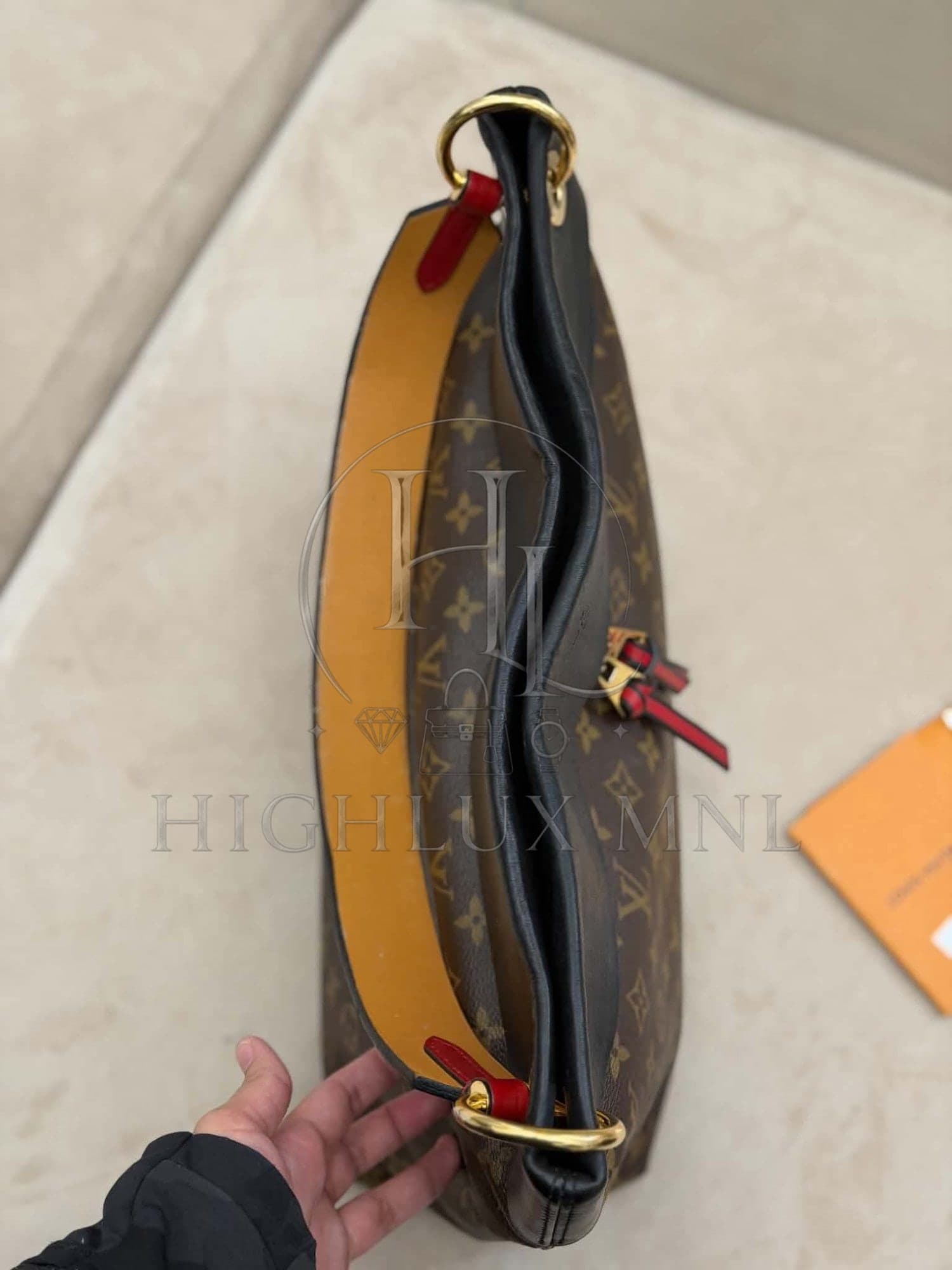 Louis Vuitton Monogam Tuileries Hobo Bag — photo 3