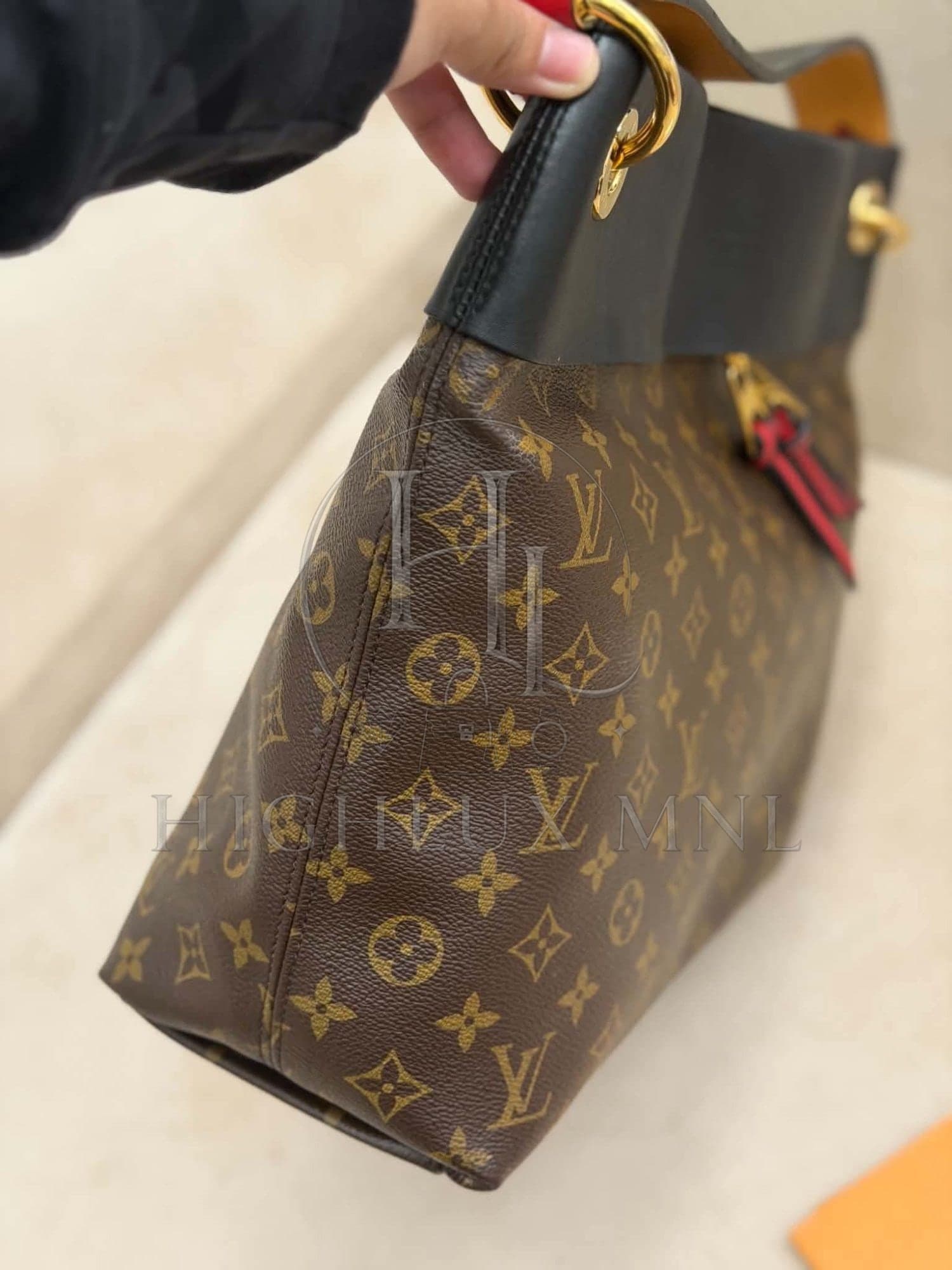 Louis Vuitton Monogam Tuileries Hobo Bag — photo 12