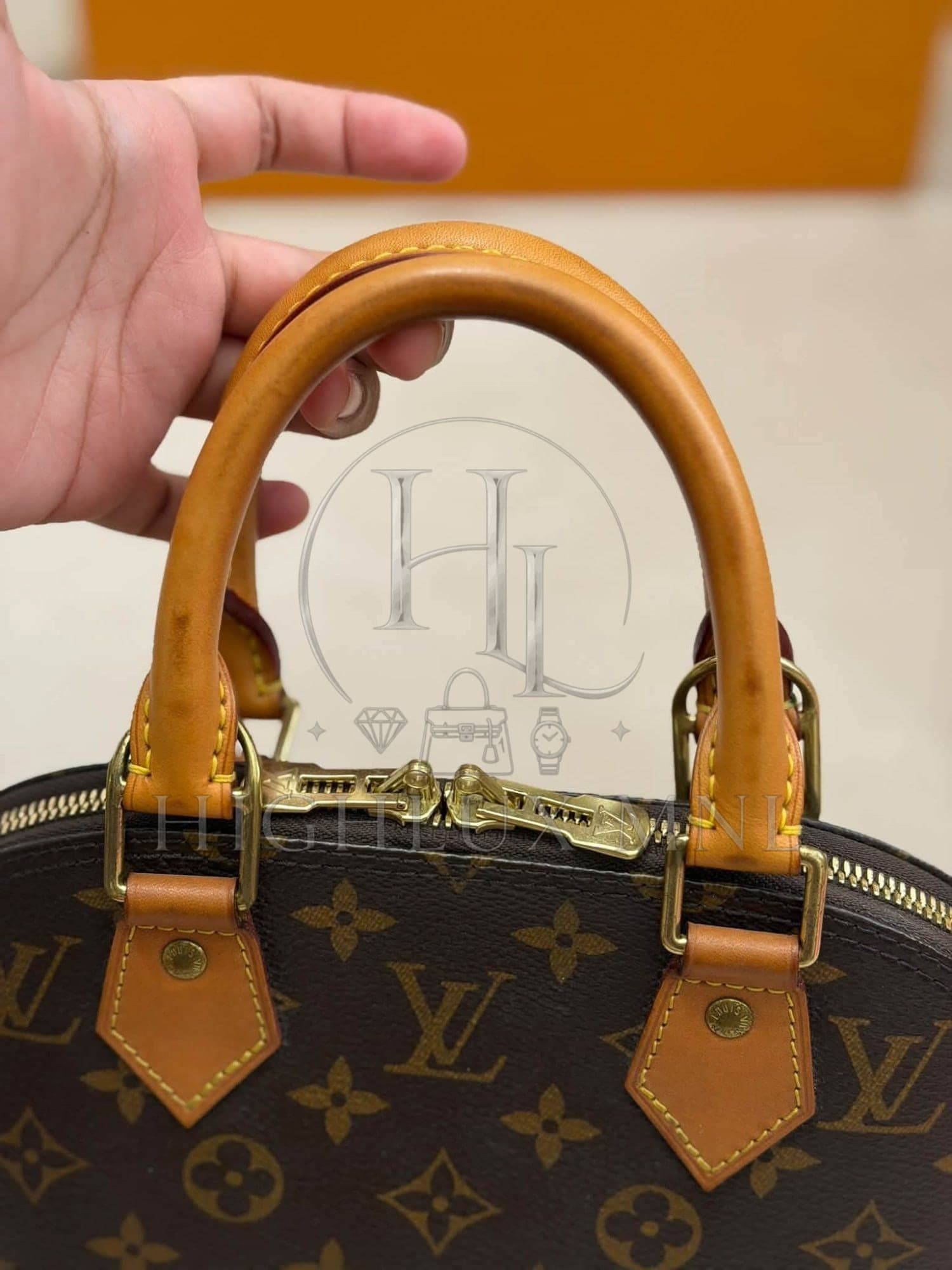 Louis Vuitton Monogram Alma BB — photo 14