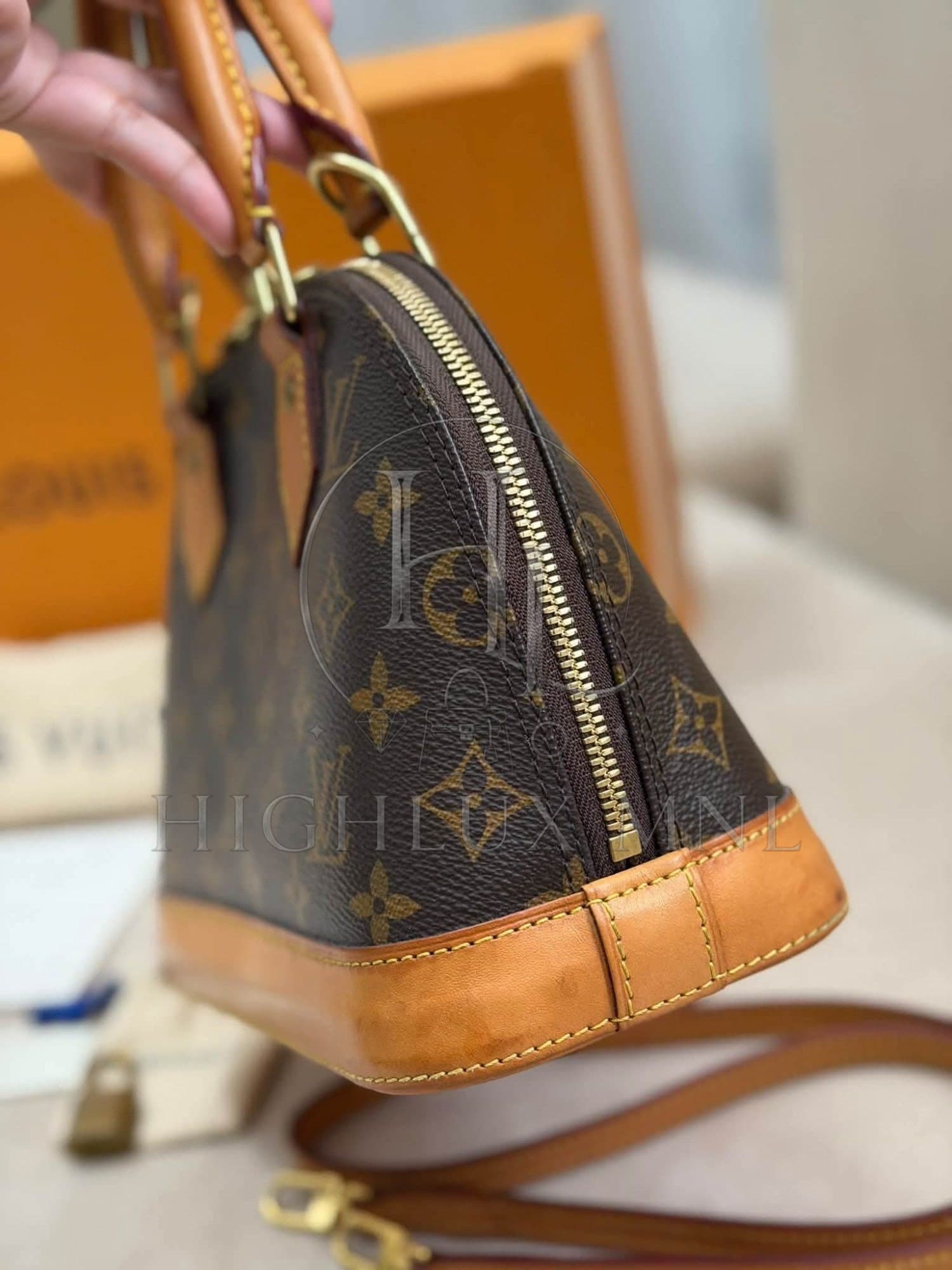 Louis Vuitton Monogram Alma BB — photo 4