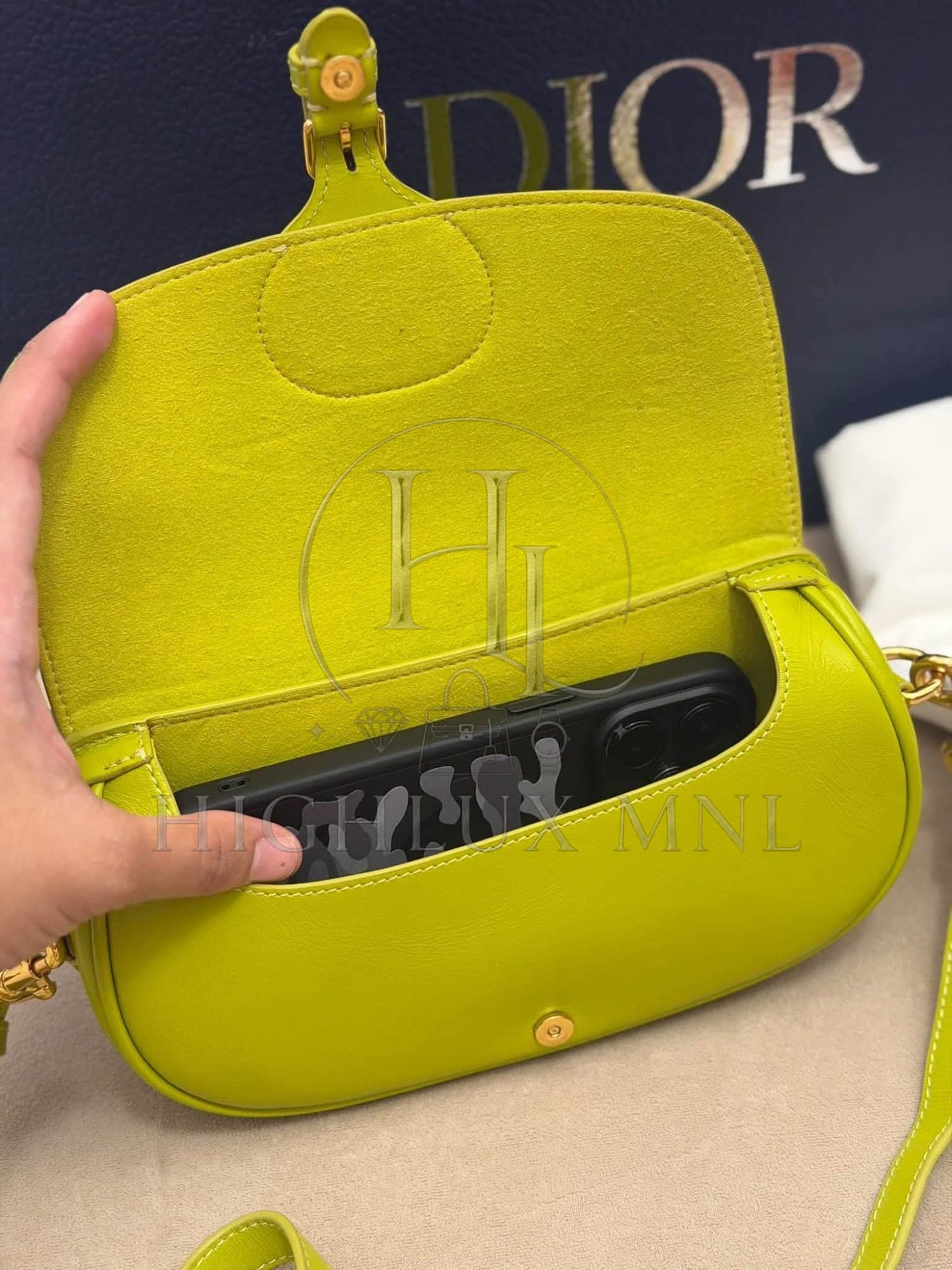Dior Eastwest Bobby in Lime green — photo 9