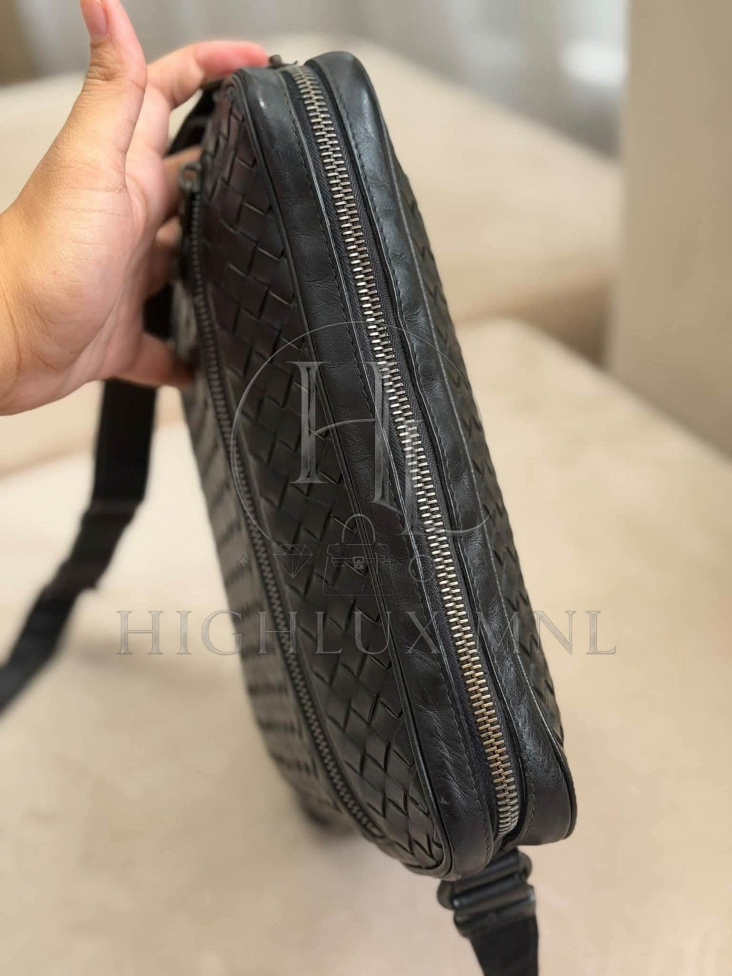 Bottega Veneta Intrecciato Messenger Bag — photo 6