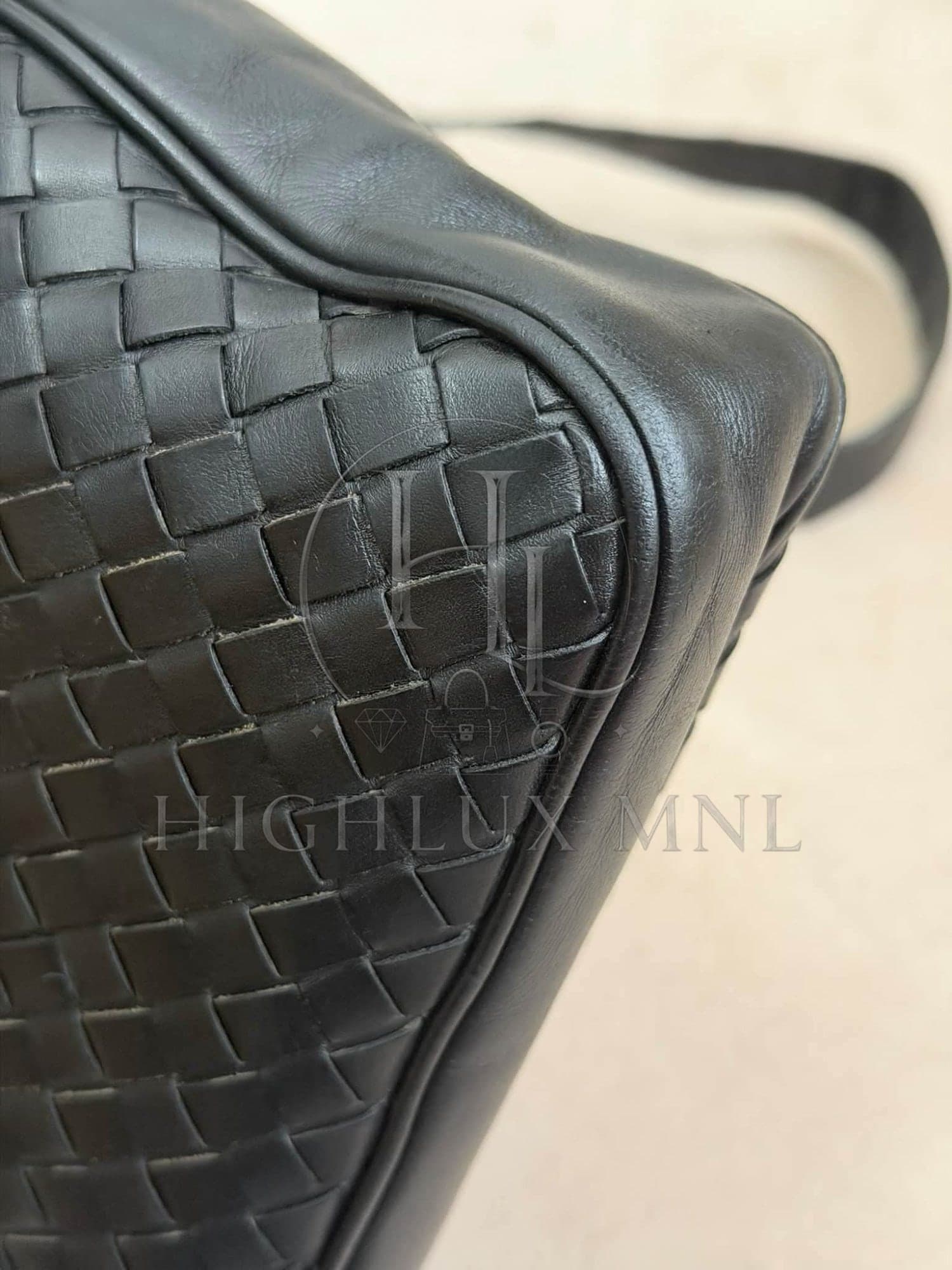 Bottega Veneta Intrecciato Messenger Bag — photo 9