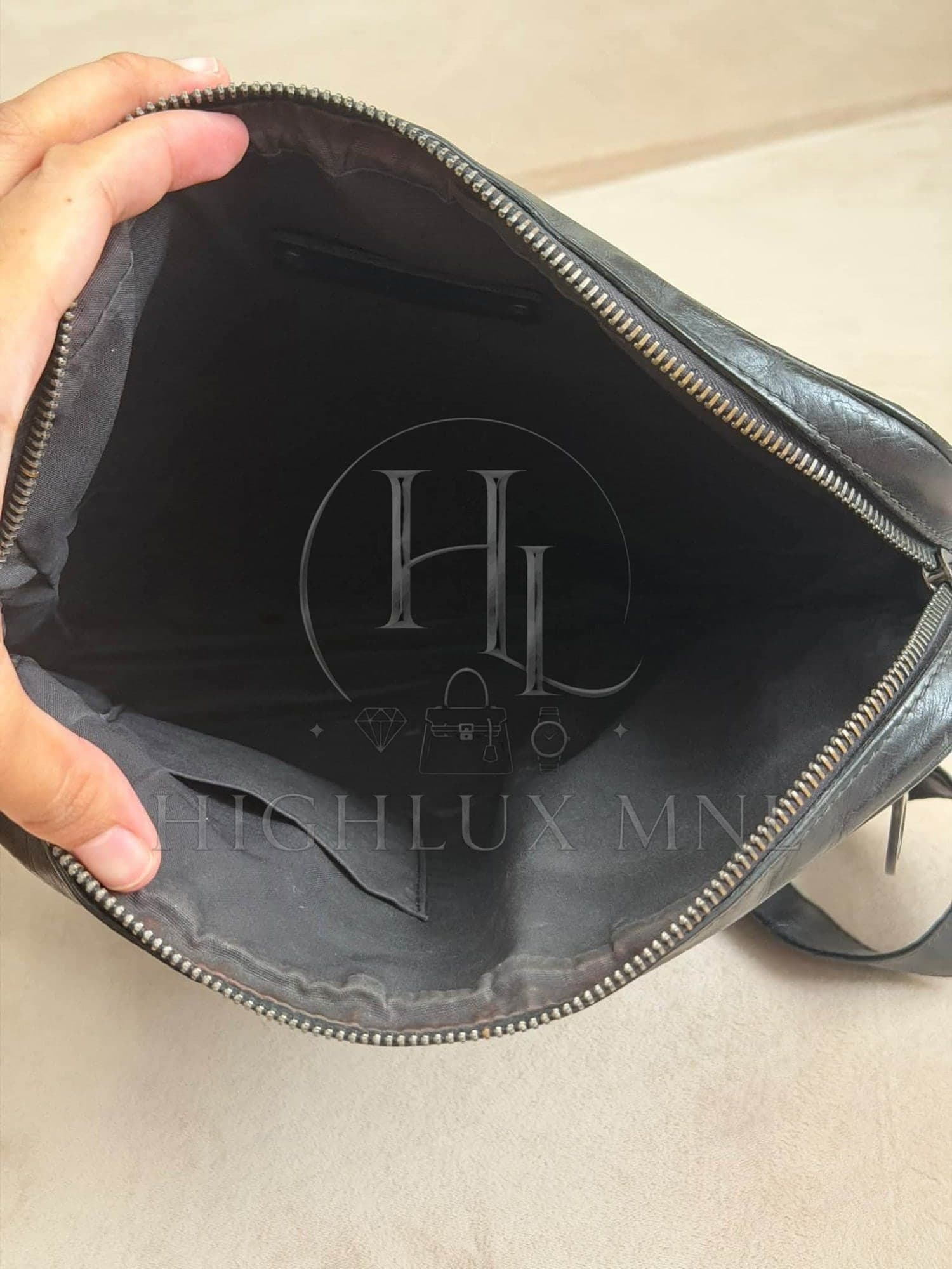 Bottega Veneta Intrecciato Messenger Bag — photo 11