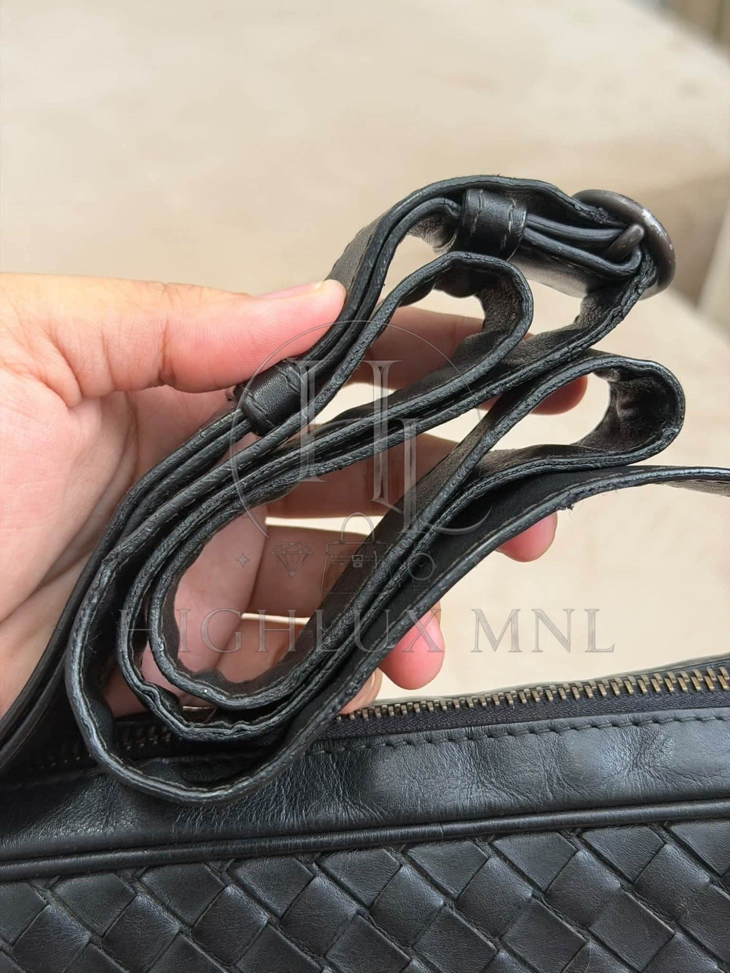 Bottega Veneta Intrecciato Messenger Bag — photo 12