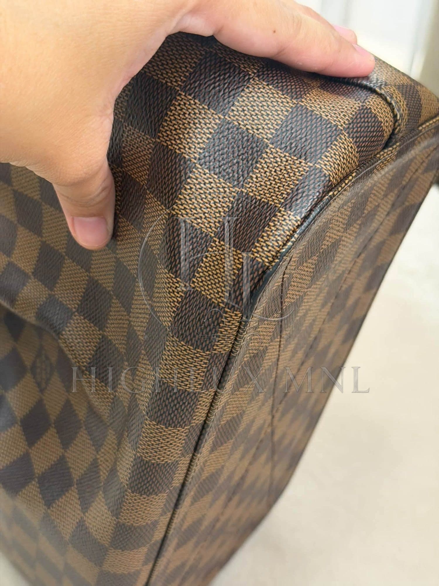 Louis Vuitton Damier Ebene Sienna in MM size — photo 8