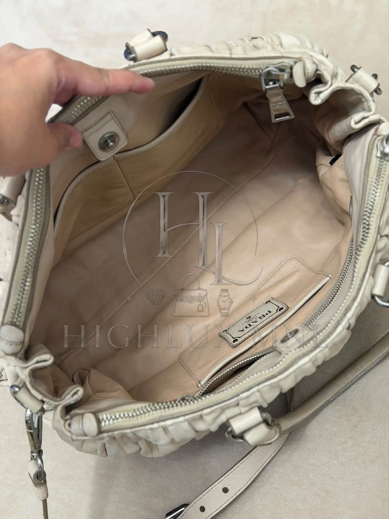 Prada Gaufre Two-way Bag — photo 10