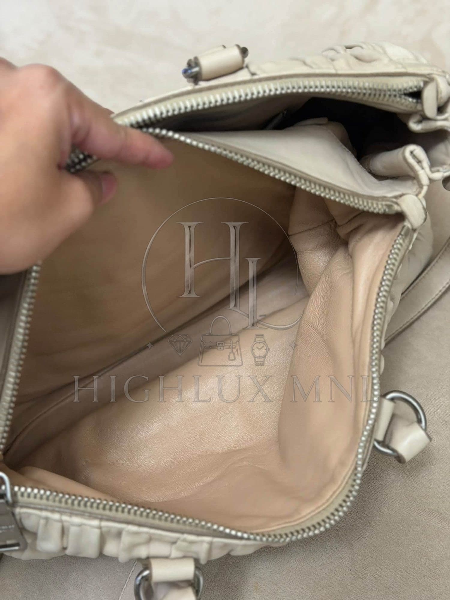 Prada Gaufre Two-way Bag — photo 11