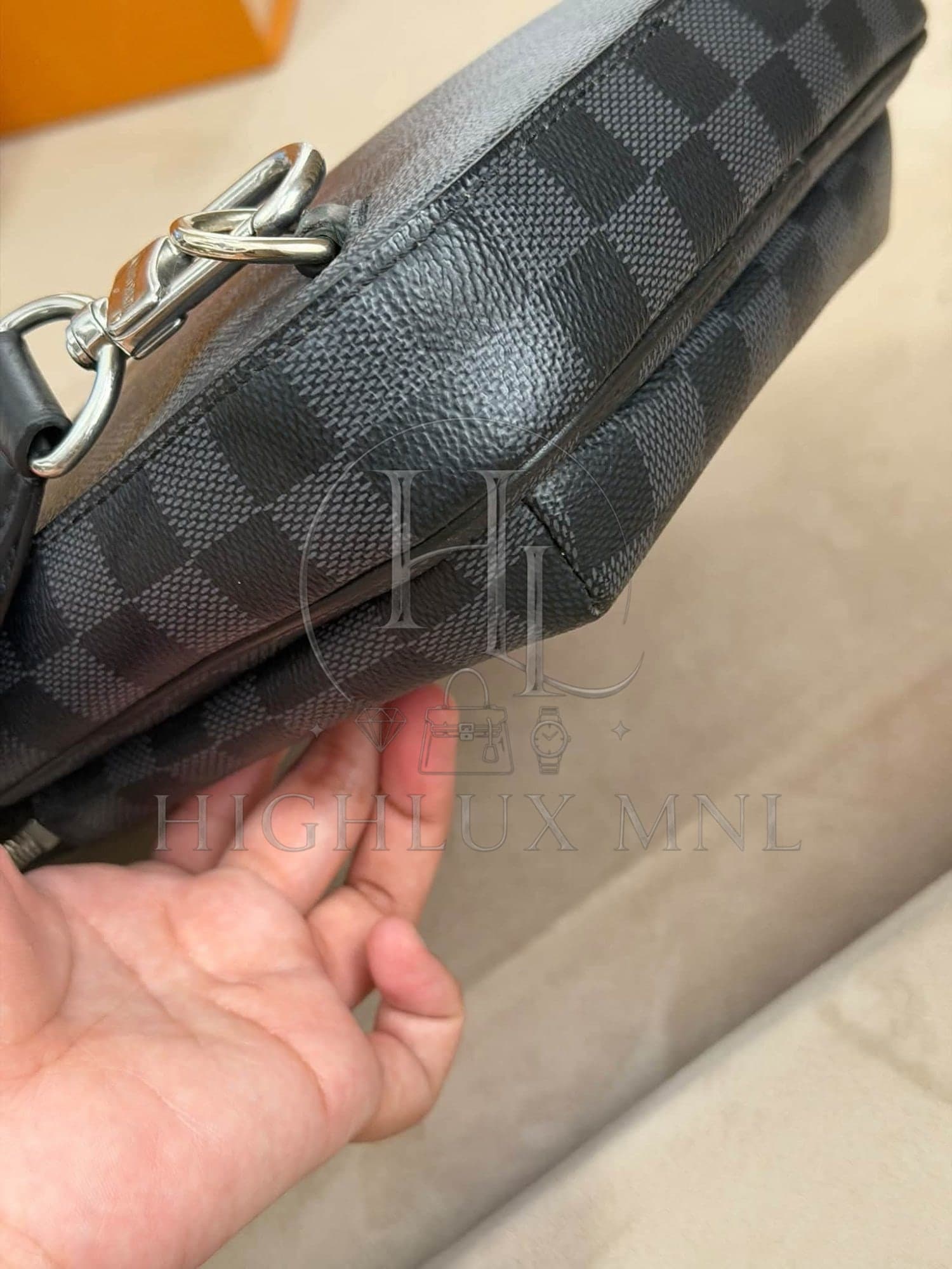 Louis Vuitton Graphite Damier Avenue Sling Bag — photo 8