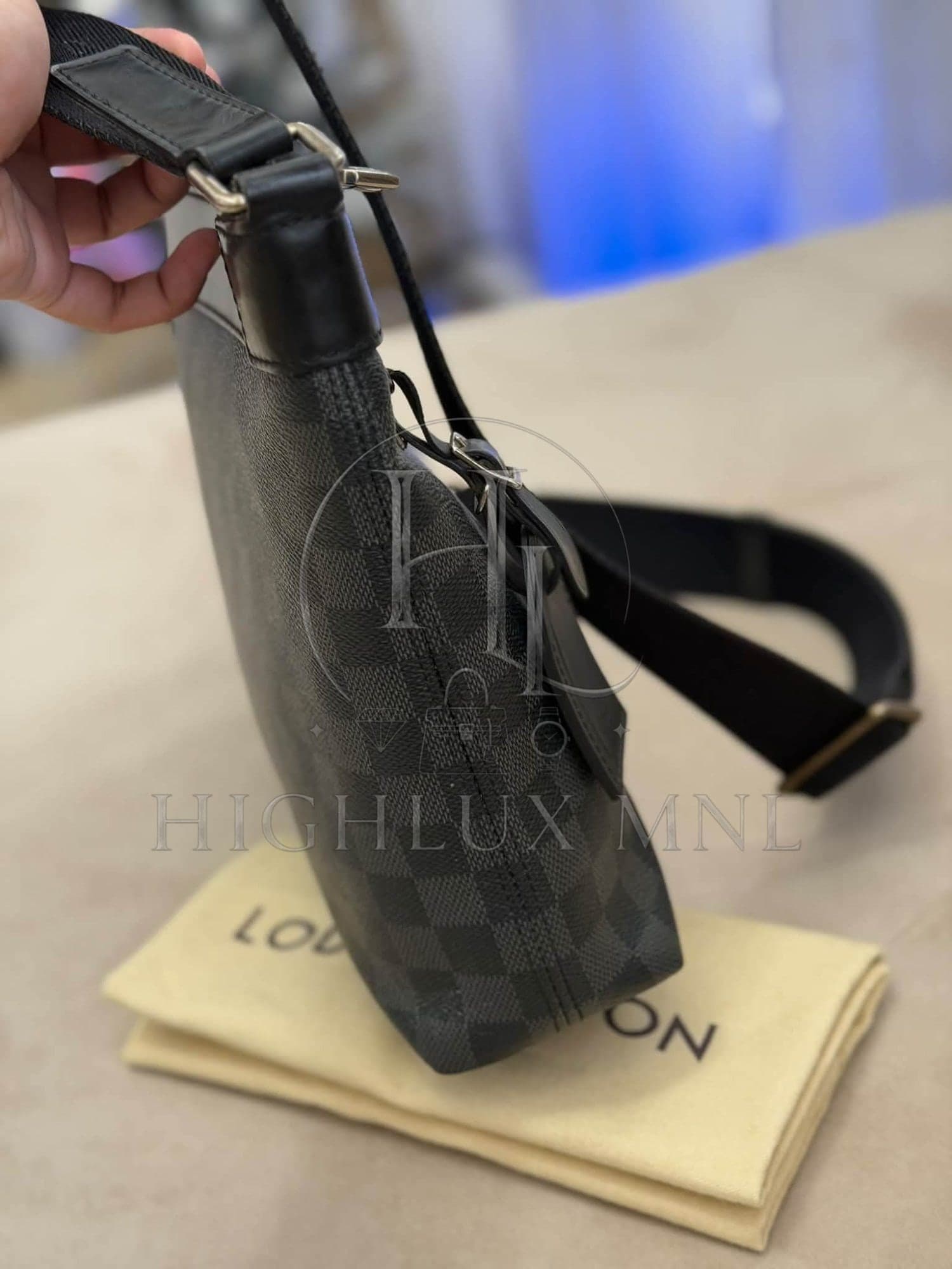 Louis Vuitton Mick PM Messenger Bag — photo 3