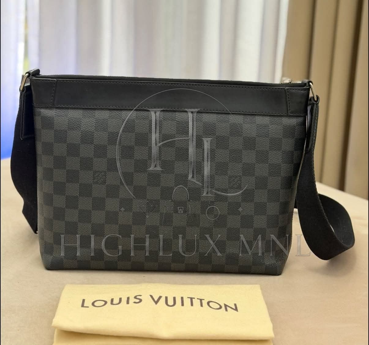 Louis Vuitton Mick PM Messenger Bag — photo 2