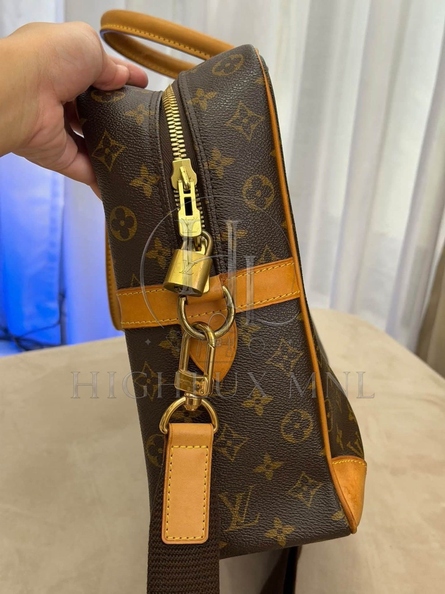 Louis Vuitton Document Voyage Bag — photo 3