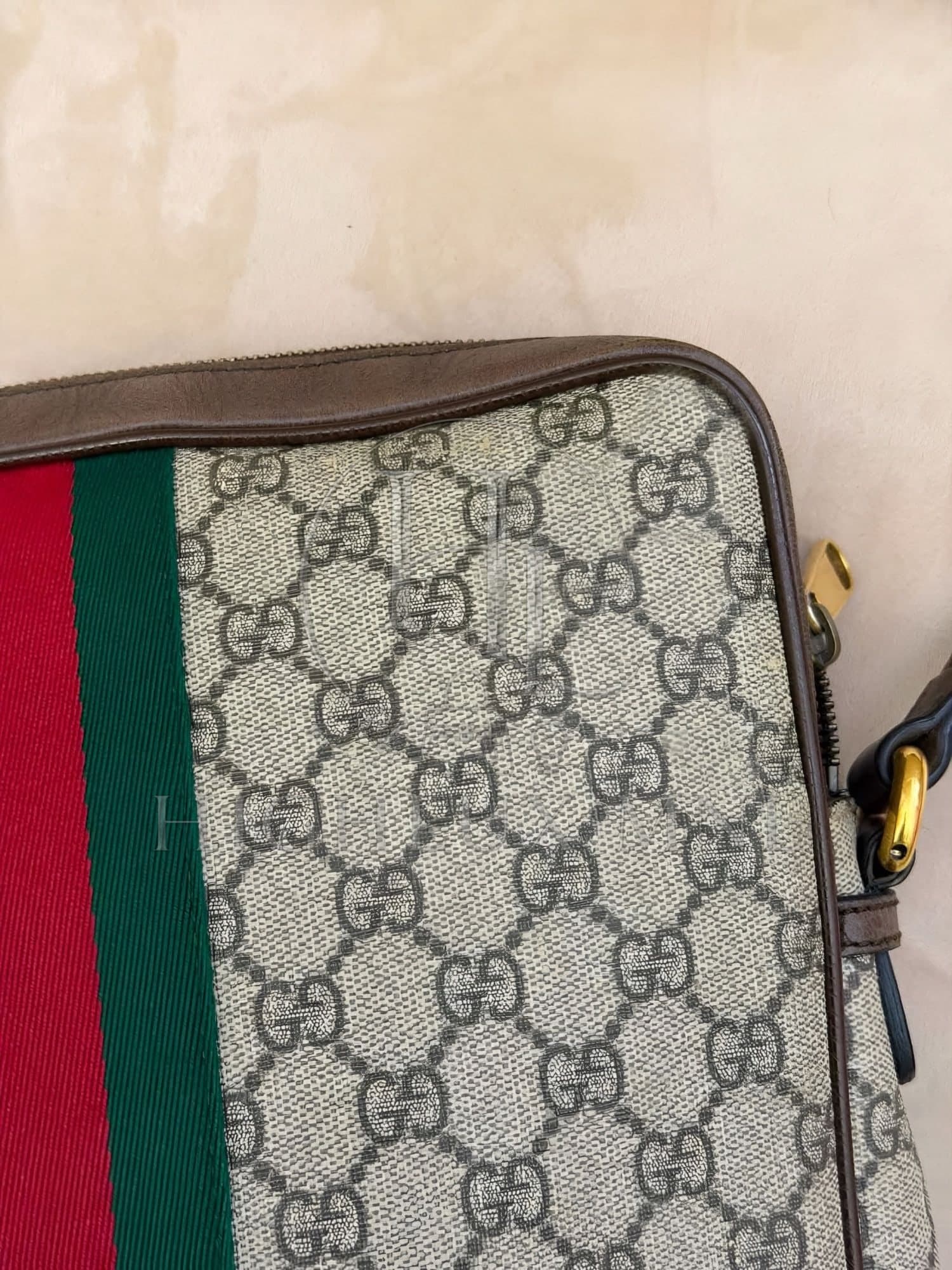 Gucci GG Supreme Ophidia Messenger Bag — photo 6