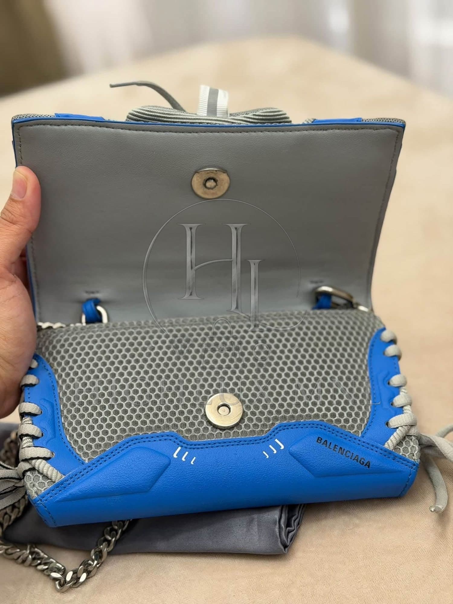 Balenciaga Sneakerhead Clutch/ Shoulder Bag — photo 8