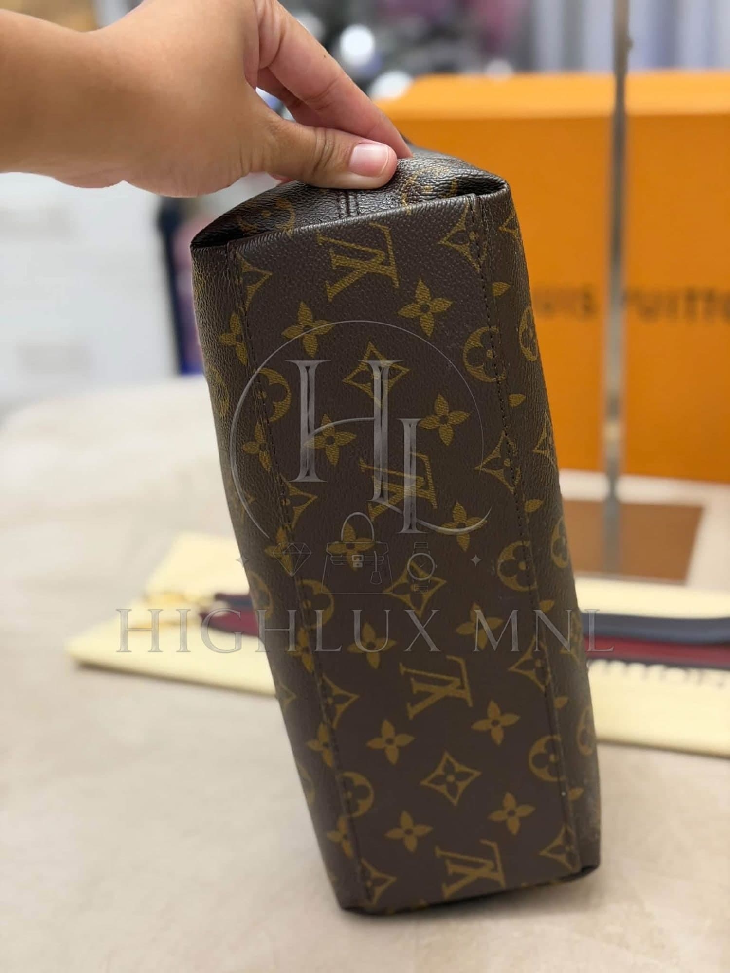 Louis Vuitton Tuileries Besace Bag PM — photo 5