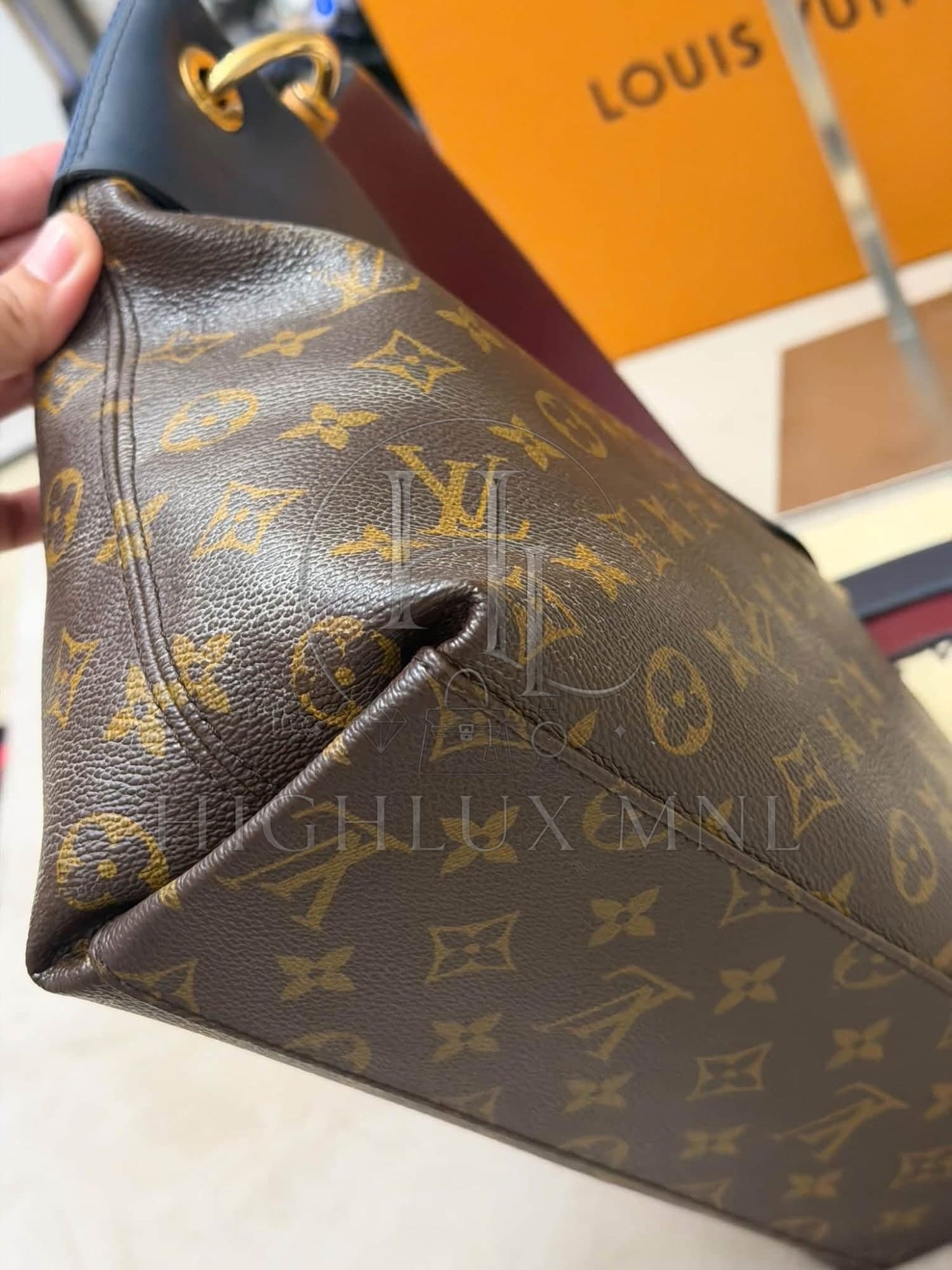 Louis Vuitton Tuileries Besace Bag PM — photo 6