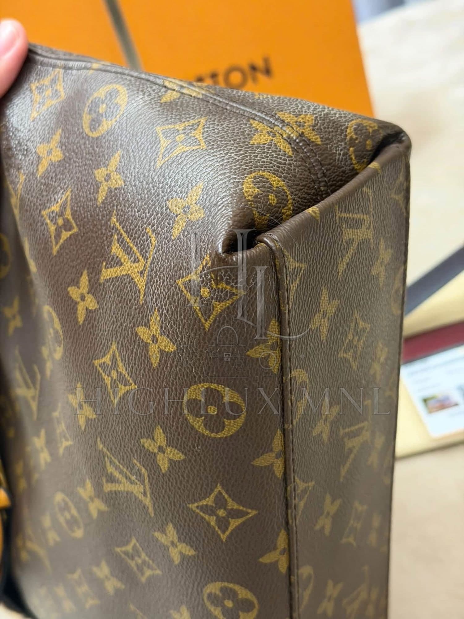 Louis Vuitton Tuileries Besace Bag PM — photo 7