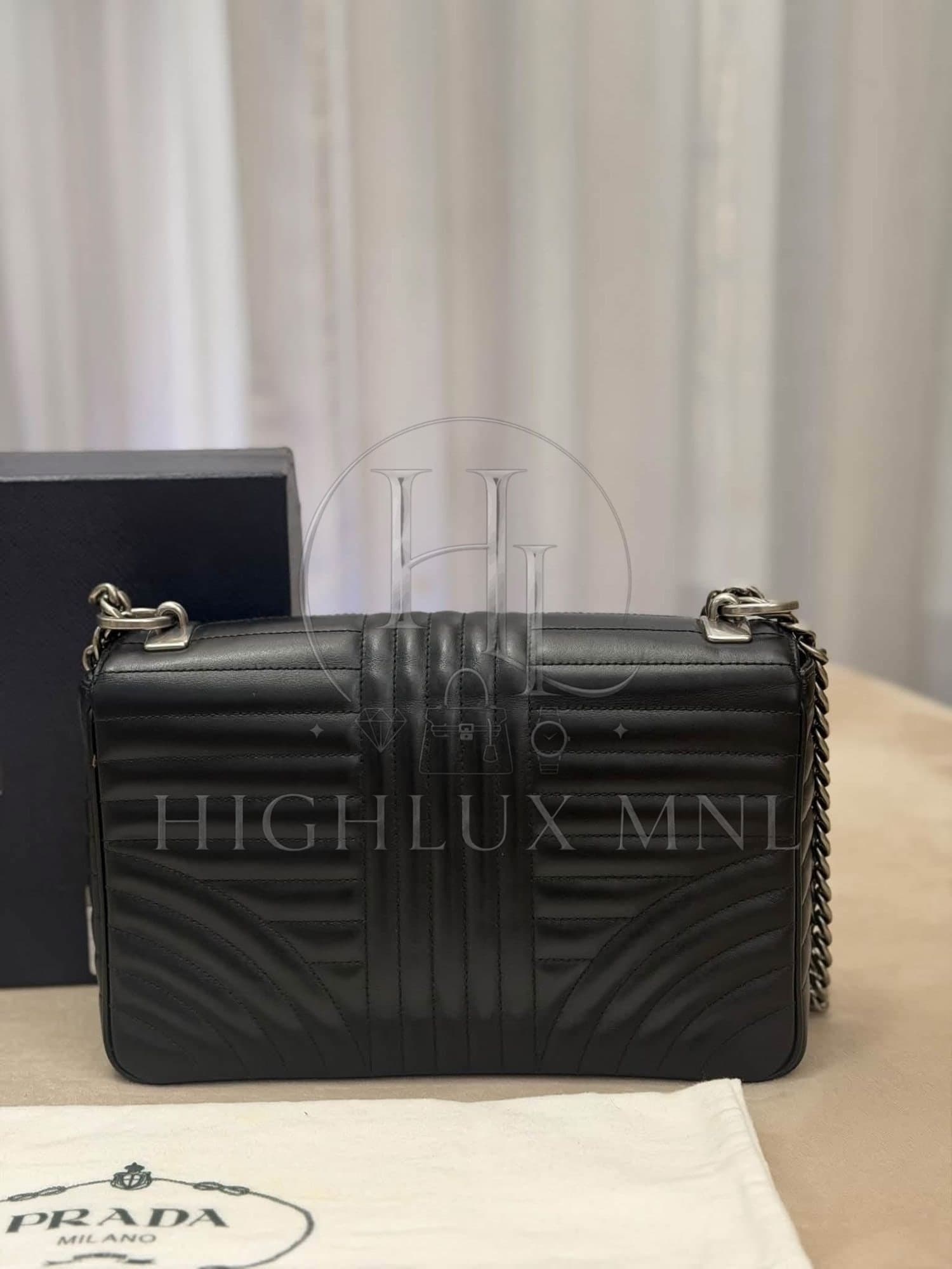 Prada Diagramme Medium size — photo 3