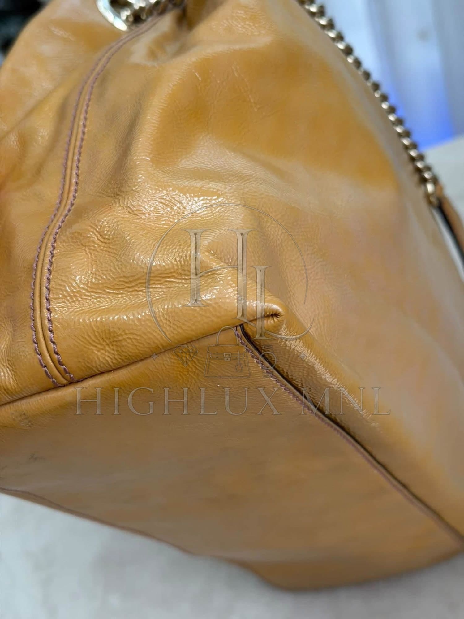 Gucci Patent Soho Chain Tote Bag — photo 6