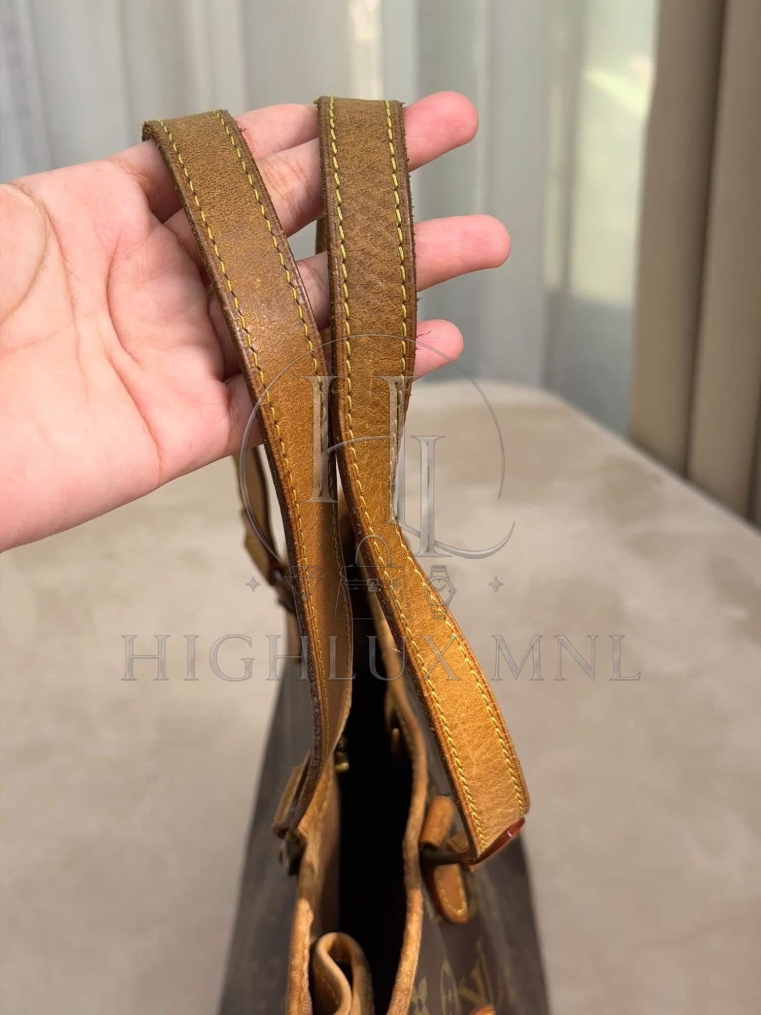 Louis Vuitton Batignolles Shoulder Bag — photo 13